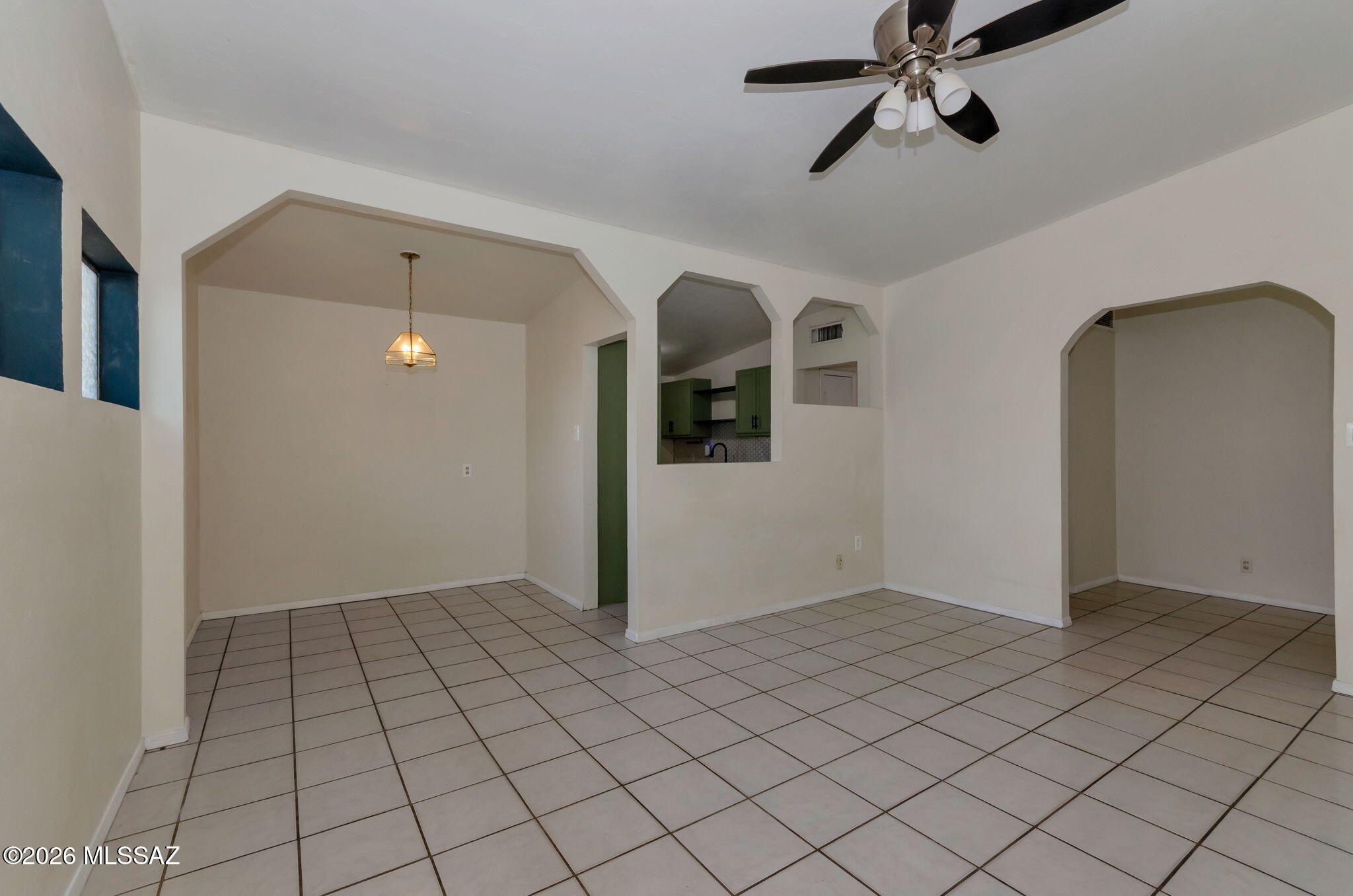 2416 S Forgeus Stravenue