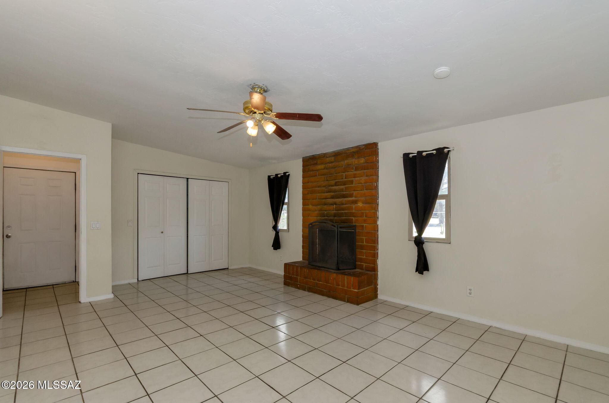 2416 S Forgeus Stravenue