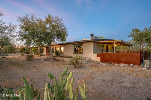 Photo of 9620 N Quail Lane, Tucson, AZ 85742 (MLS # 22607857)