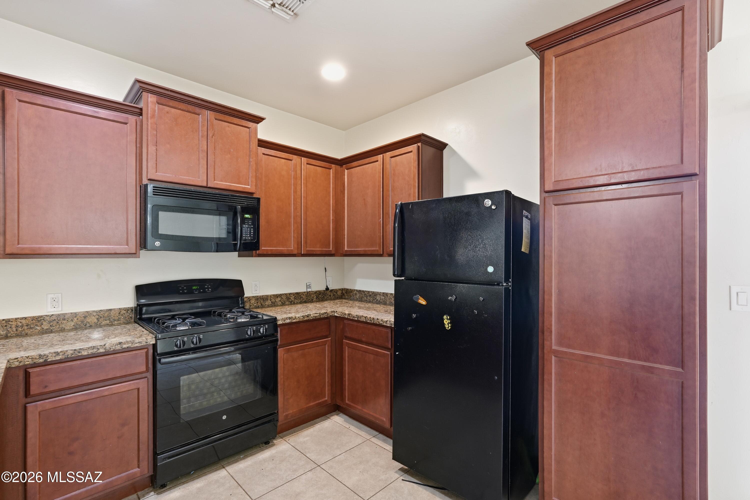 Caddis Haley Estates (1-161) - Residential Lease