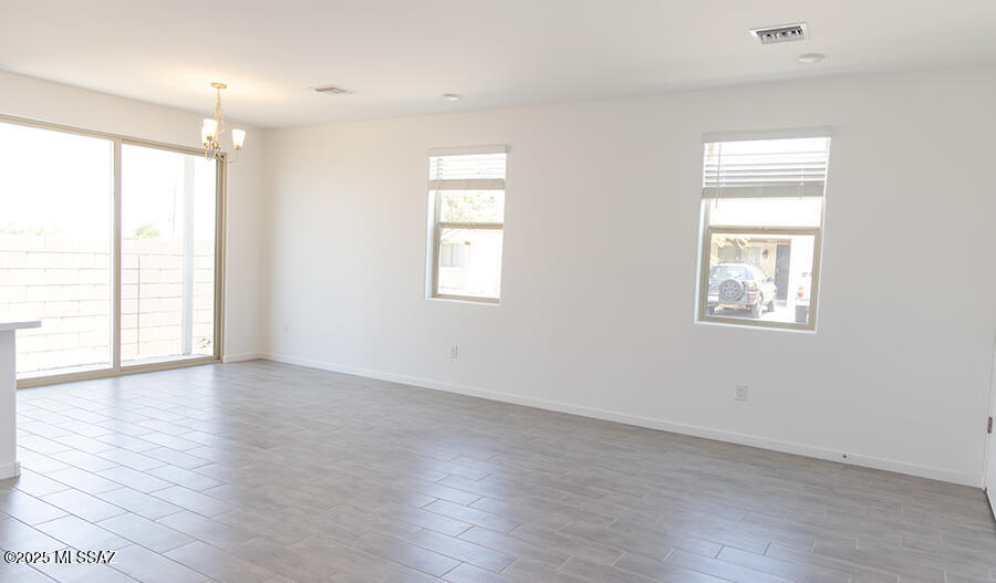 2711 S Oakenshield Way