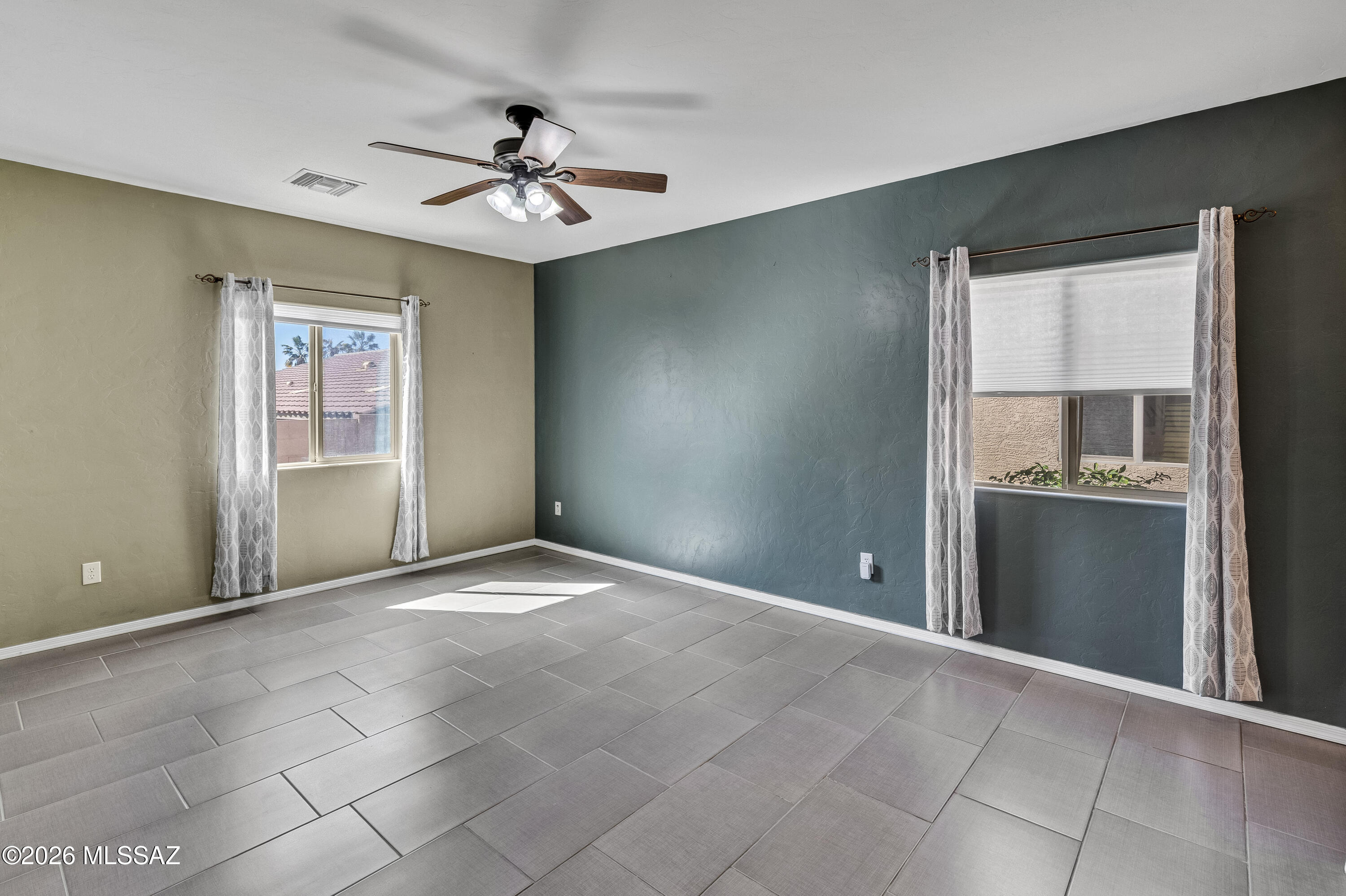 Countryside Manor (1-52) - Residential
