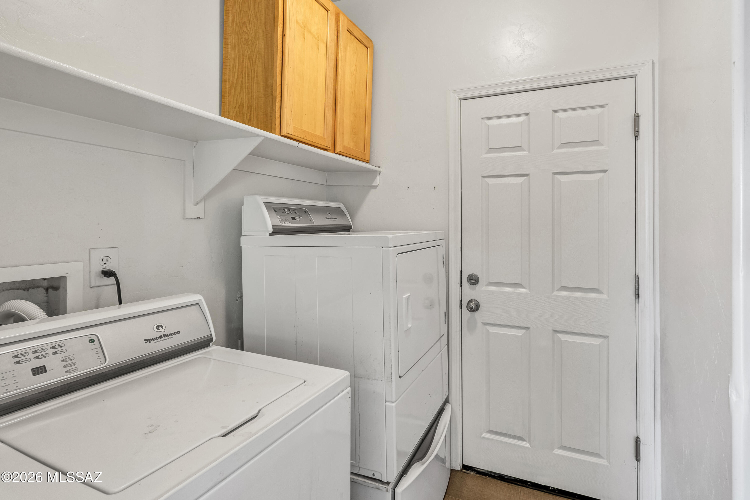 Countryside Manor (1-52) - Residential