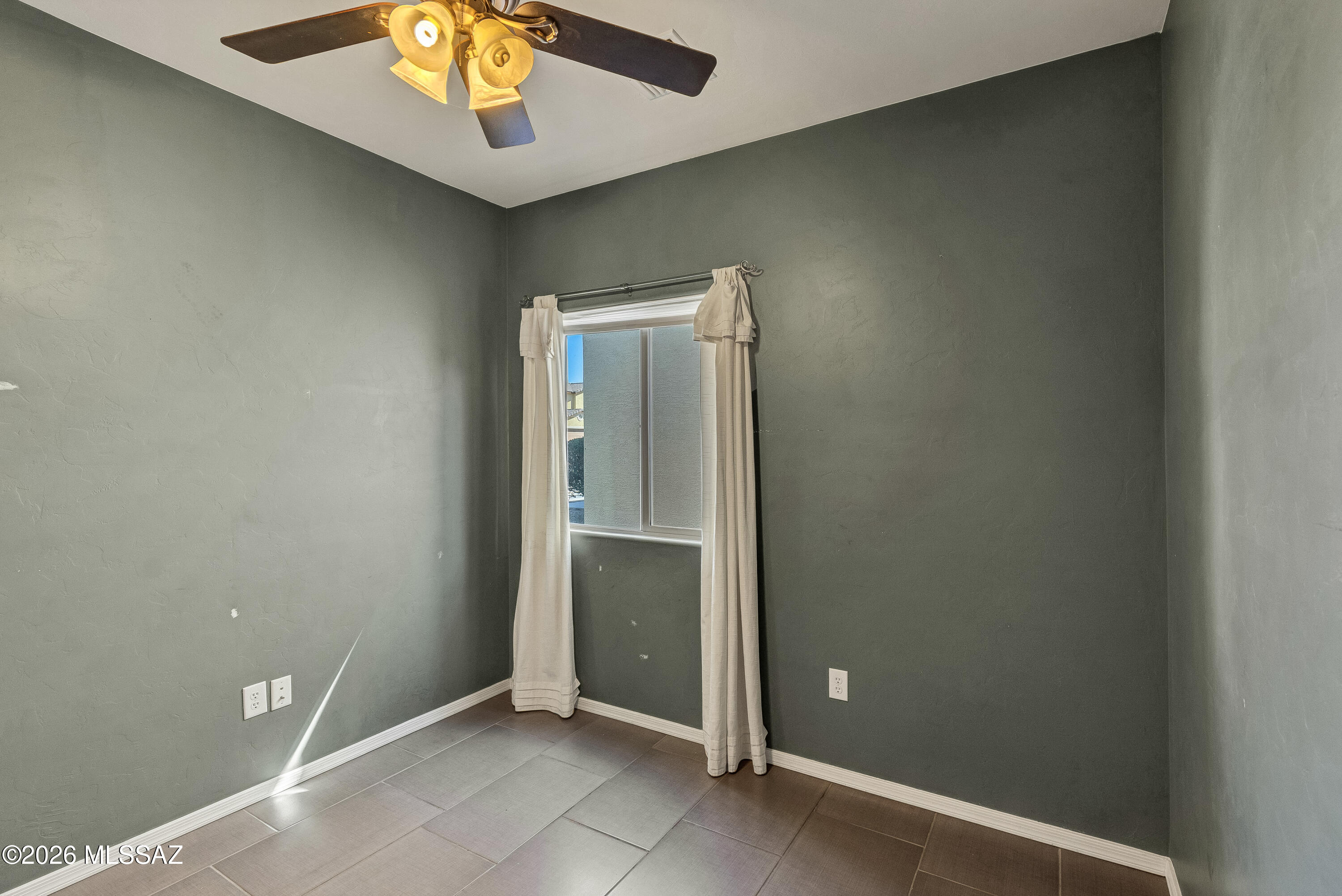 Countryside Manor (1-52) - Residential