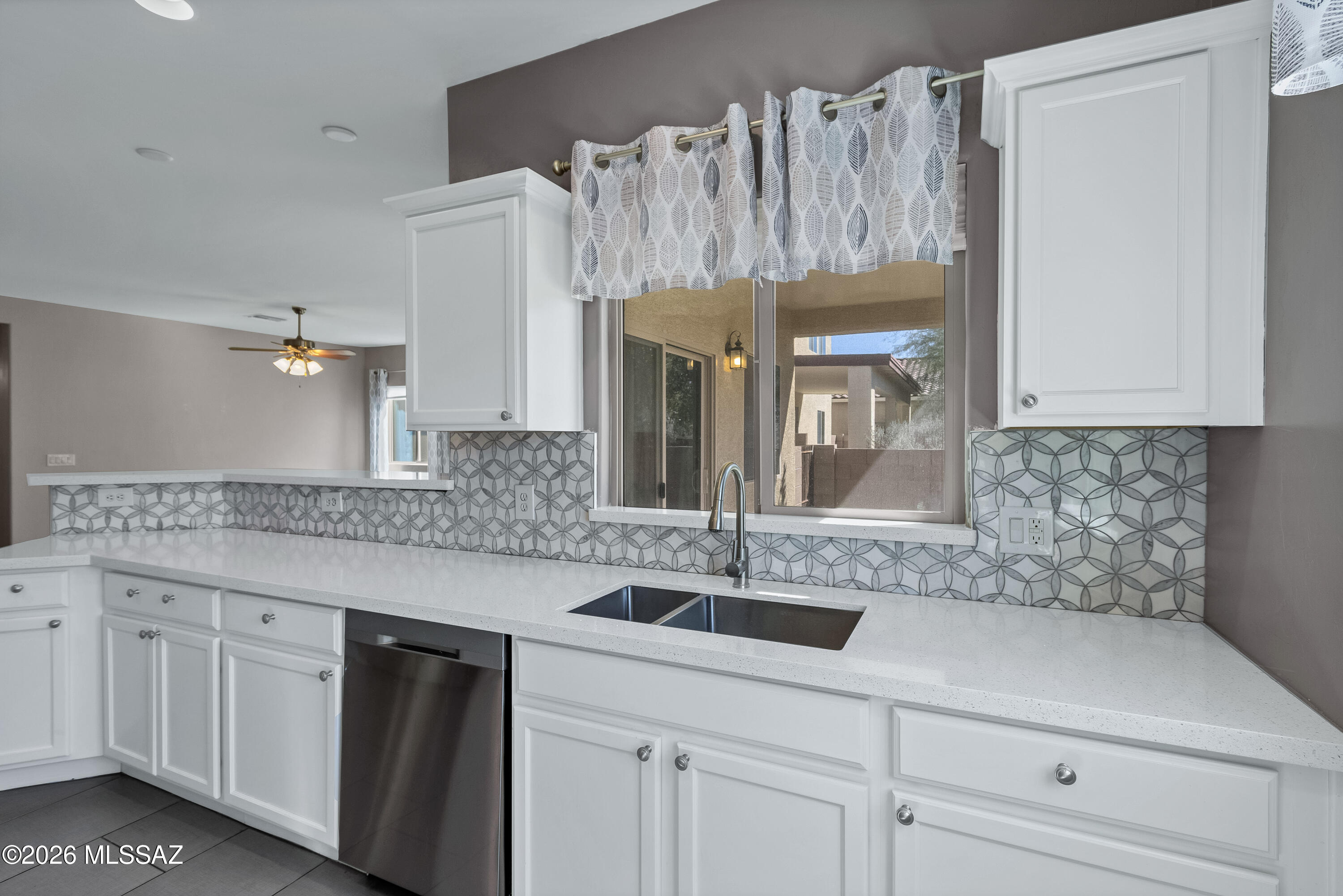 Countryside Manor (1-52) - Residential