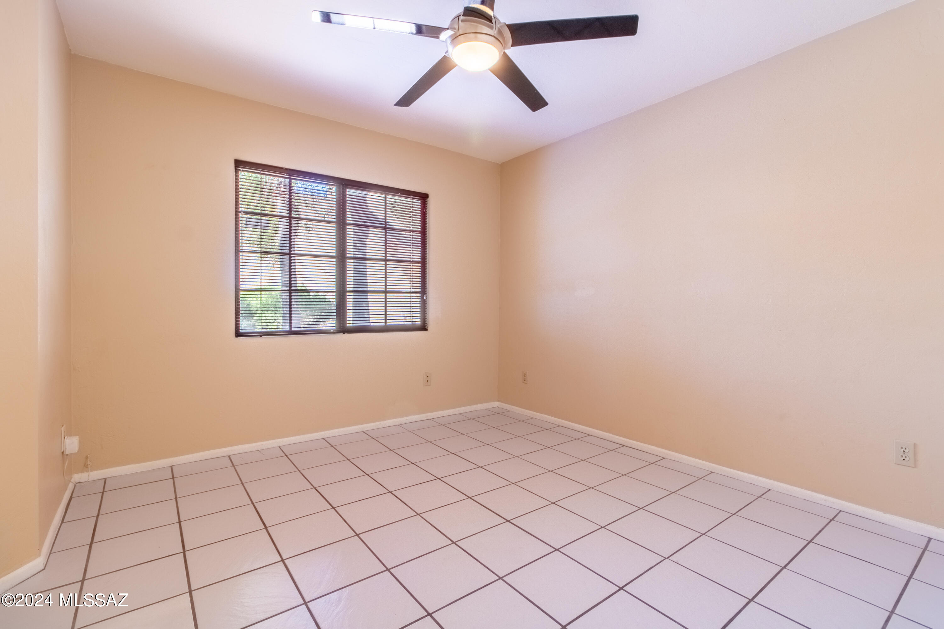 Belle Vista Townhomes (1-83) - Residential Lease