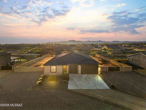 Photo of 16081 N Columbus Boulevard, Tucson, AZ 85739 (MLS # 22607525)