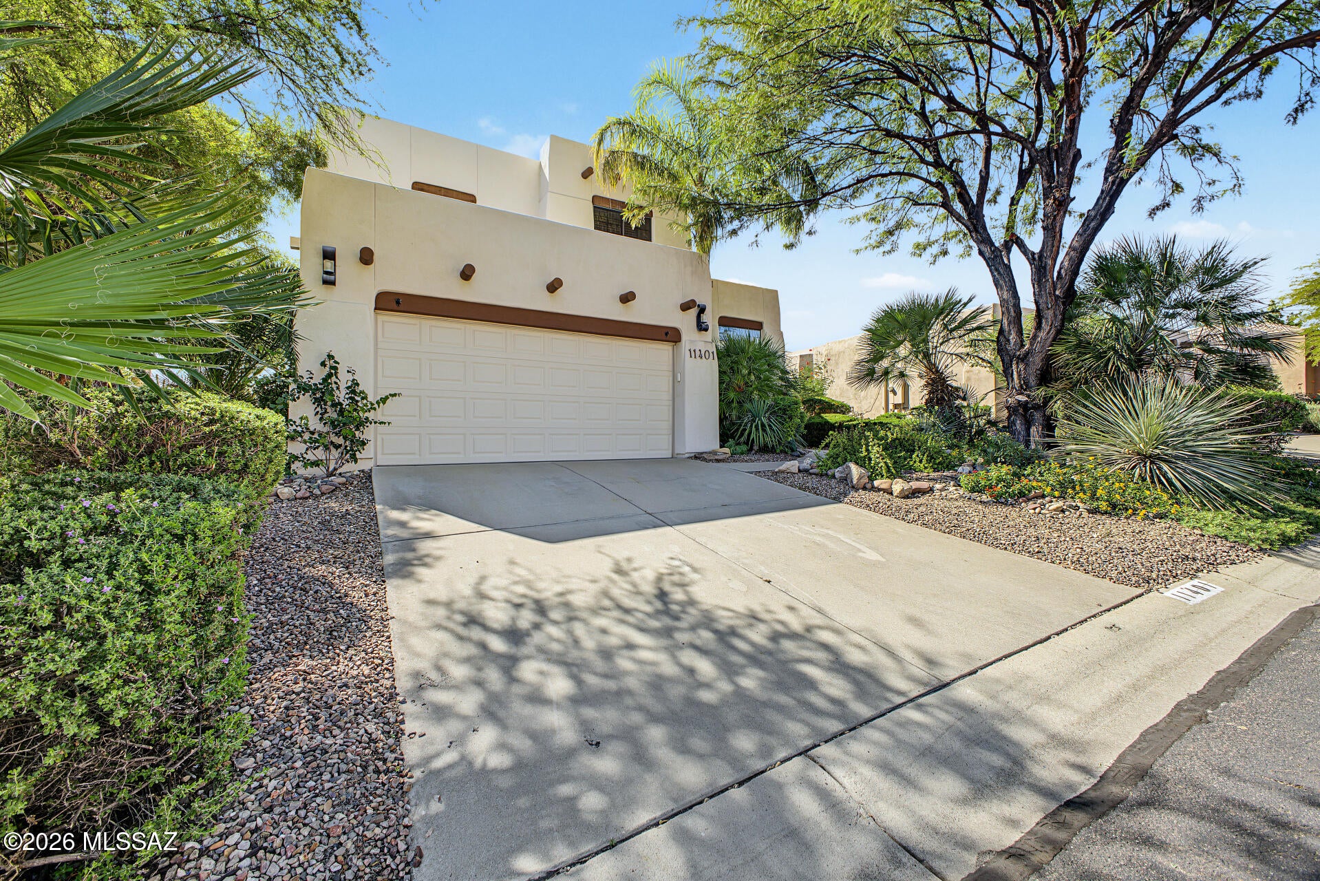 11401 N Palmetto Dunes Avenue