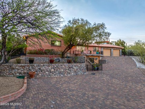 Photo of 3050 W Calle De Dalias, Tucson, AZ 85745 (MLS # 22607874)