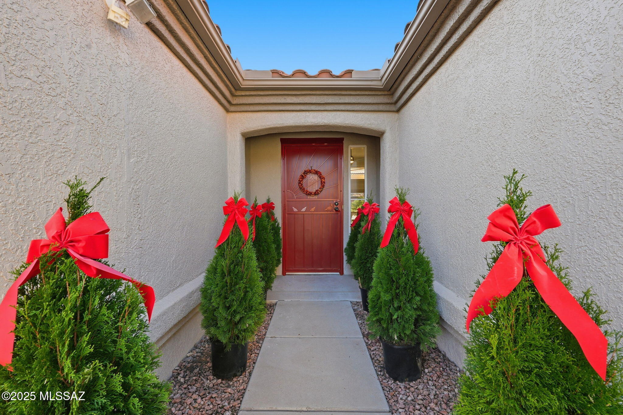 13941 N Trade Winds Way