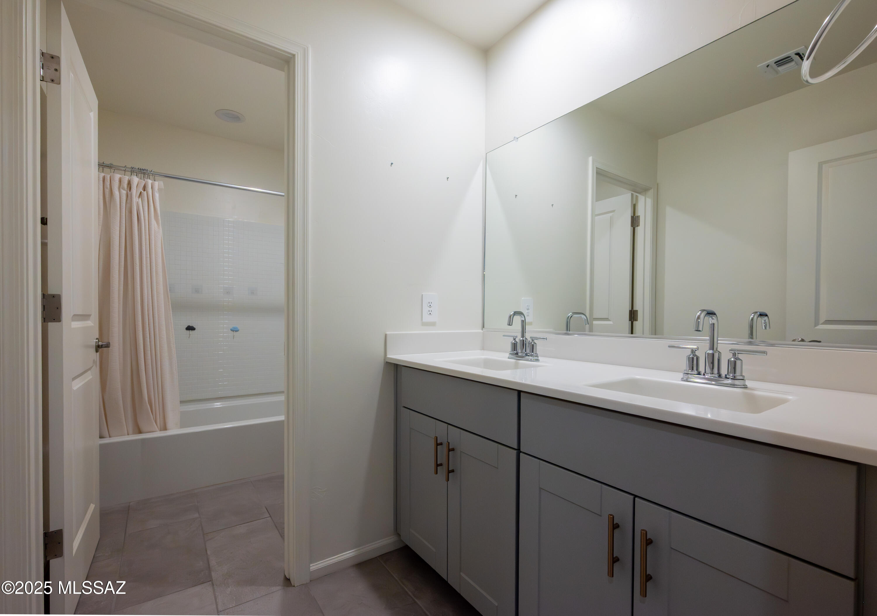 Gladden Farms Blocks 35 & 39 - Residential Lease