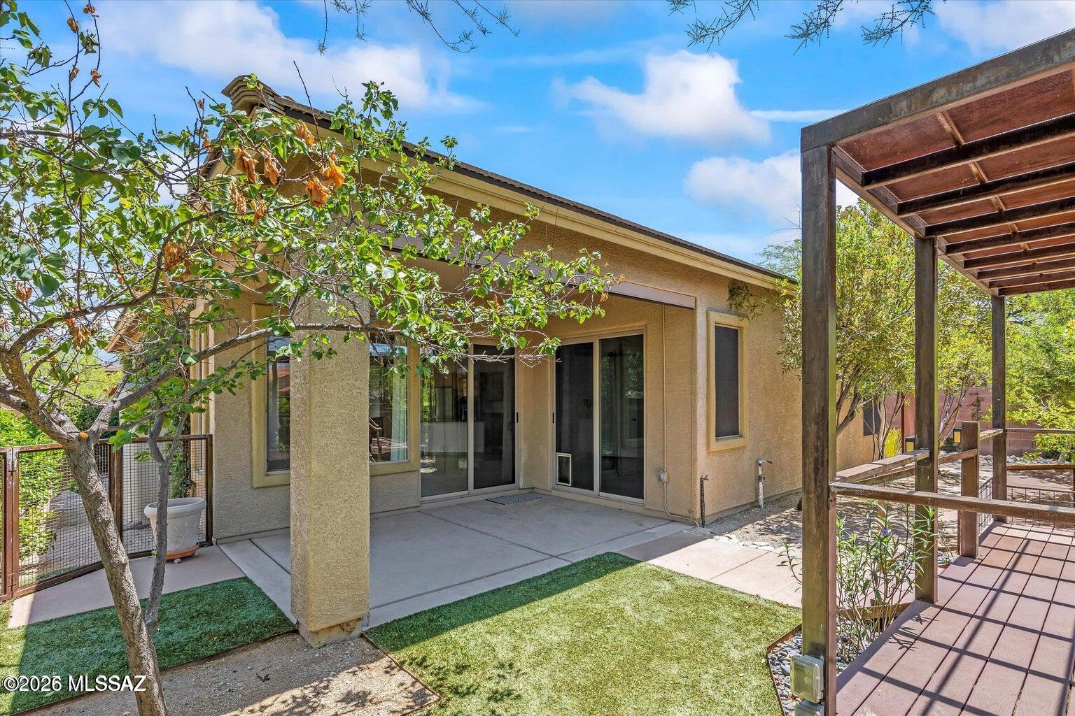 Desert Enclave (1-28) - Residential Lease