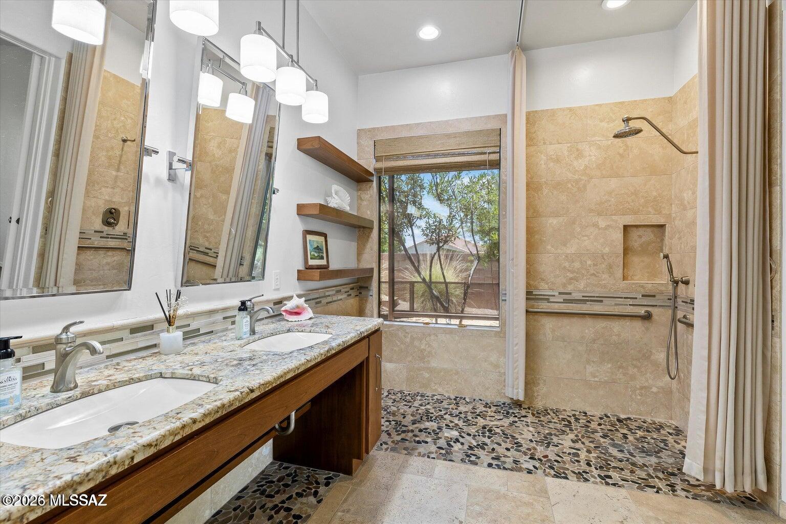 Desert Enclave (1-28) - Residential Lease