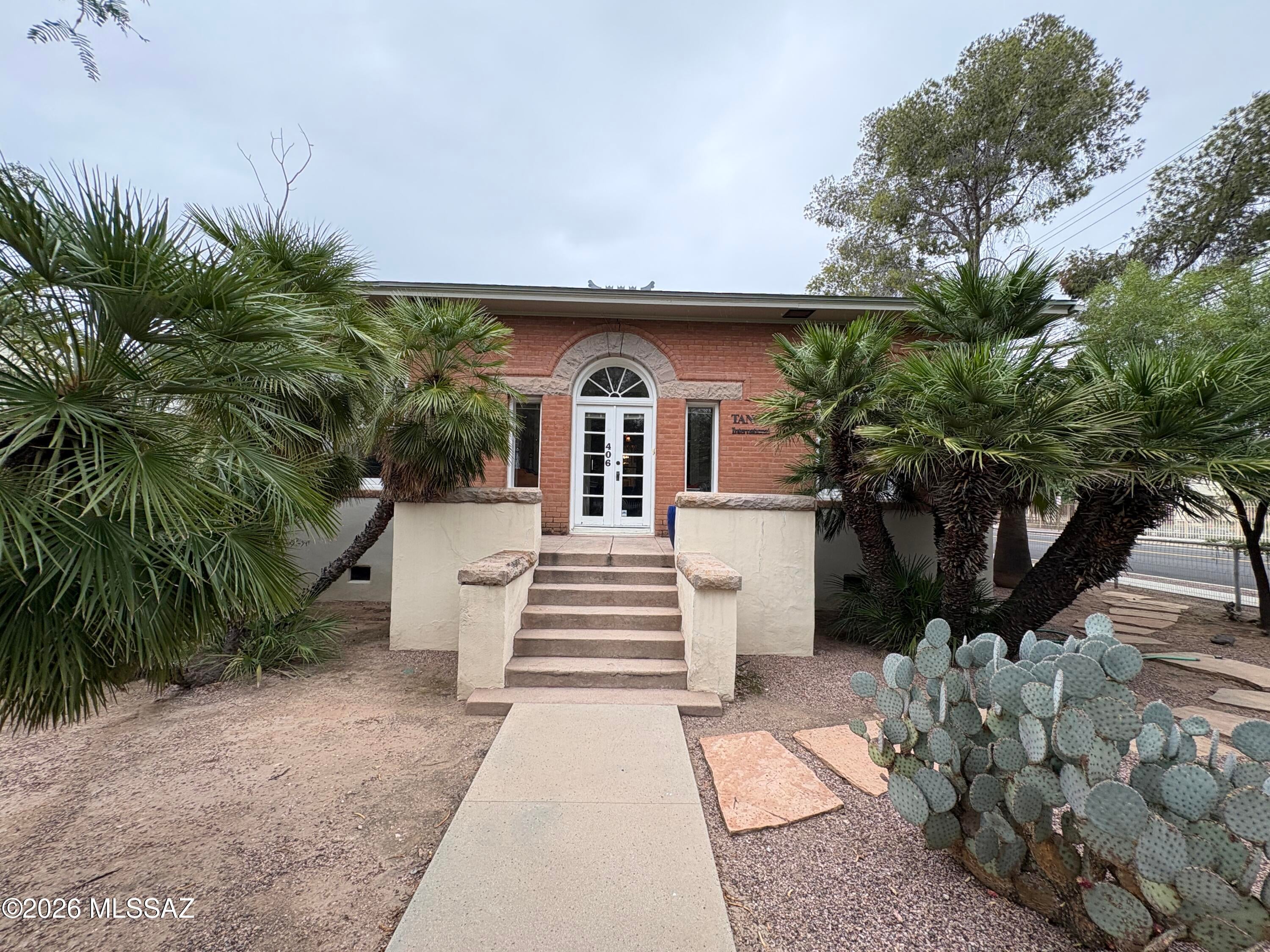 406 S 4th Avenue
