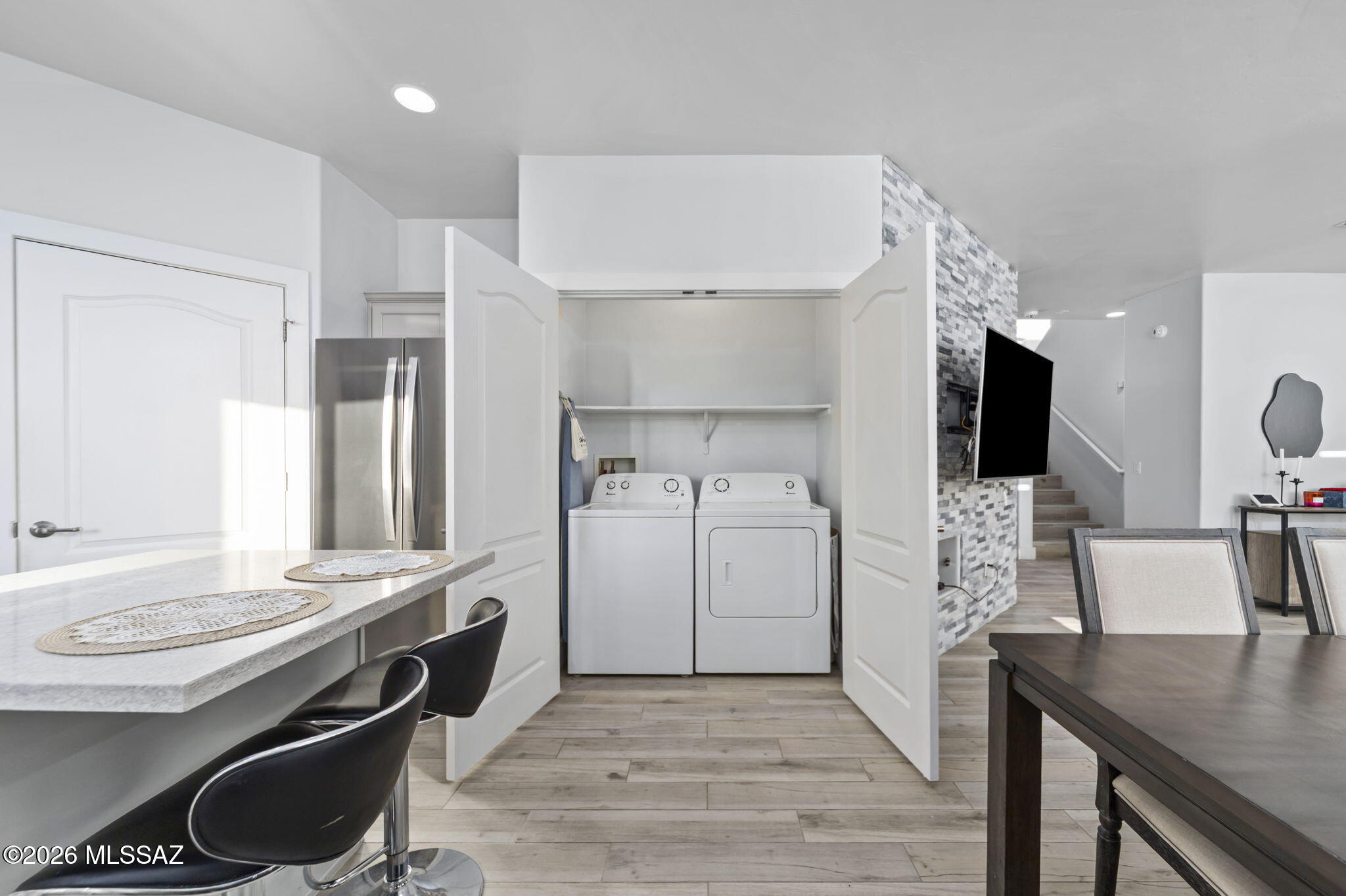 Third Street Promenade Condominium SQ20140240790 - Residential