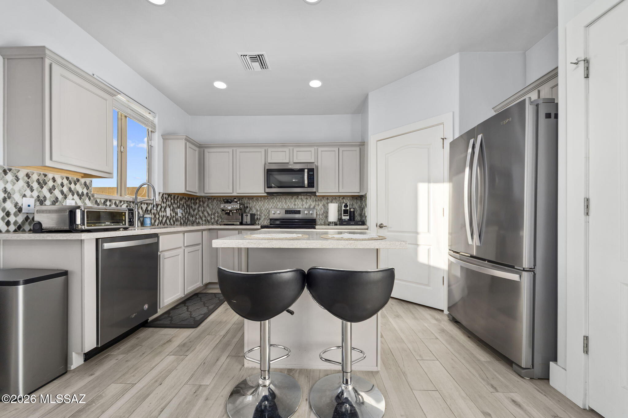 Third Street Promenade Condominium SQ20140240790 - Residential