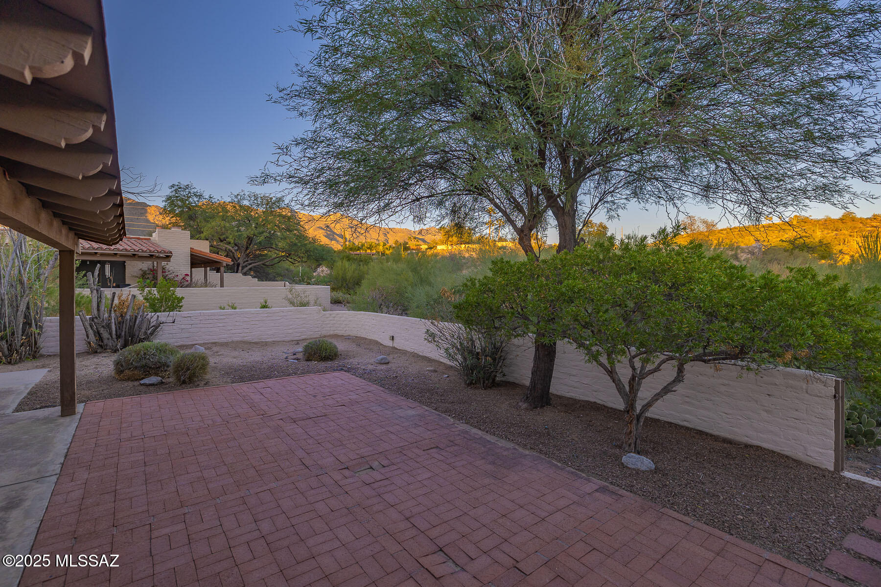 5348 N Camino De La Culebra