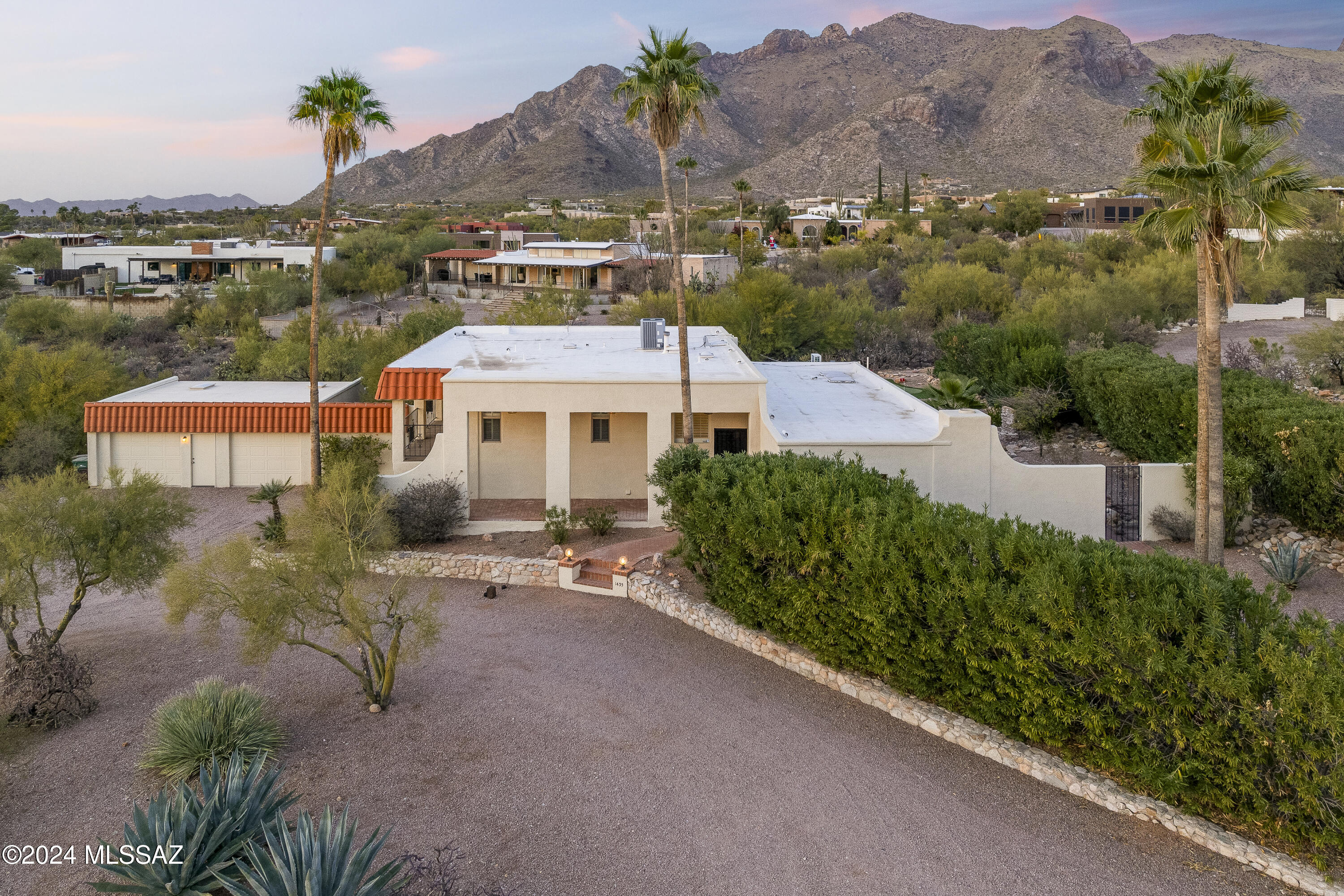 1435 E Indian Wells Road