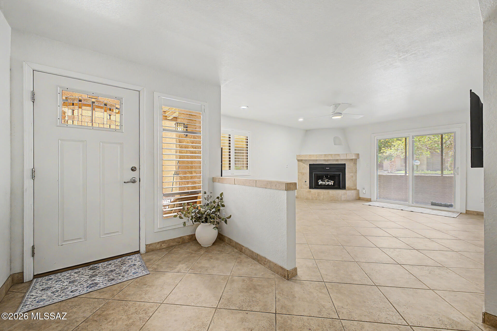 8271 N Oracle Road 149