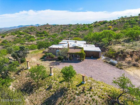 Photo of 1750 N Aurora Drive, Nogales, AZ 85621 (MLS # 22608801)