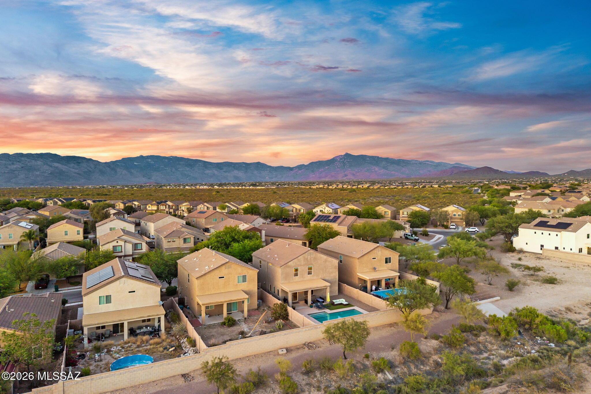 Vista Del Lago Norte SQ20140780198 - Residential