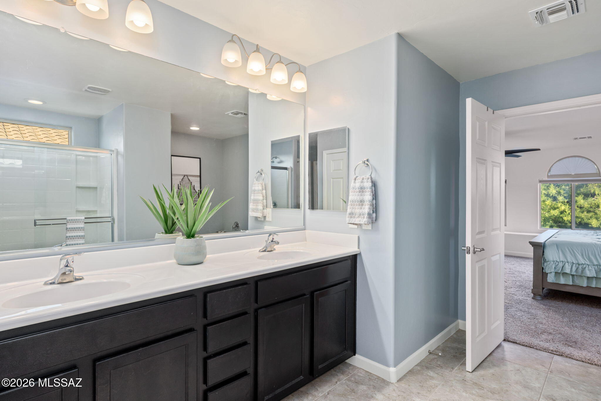 Vista Del Lago Norte SQ20140780198 - Residential