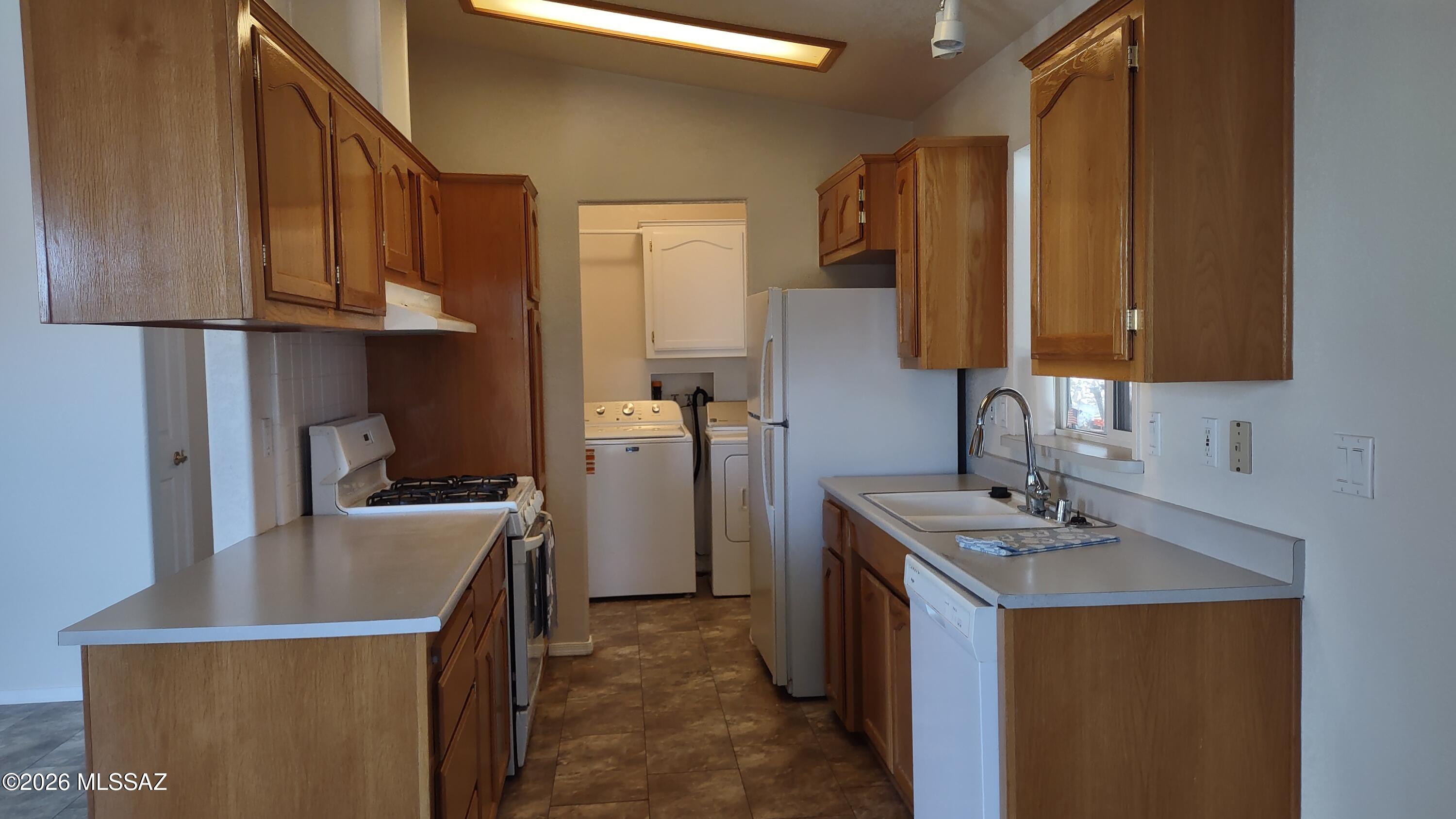 3489 S White Gold Avenue