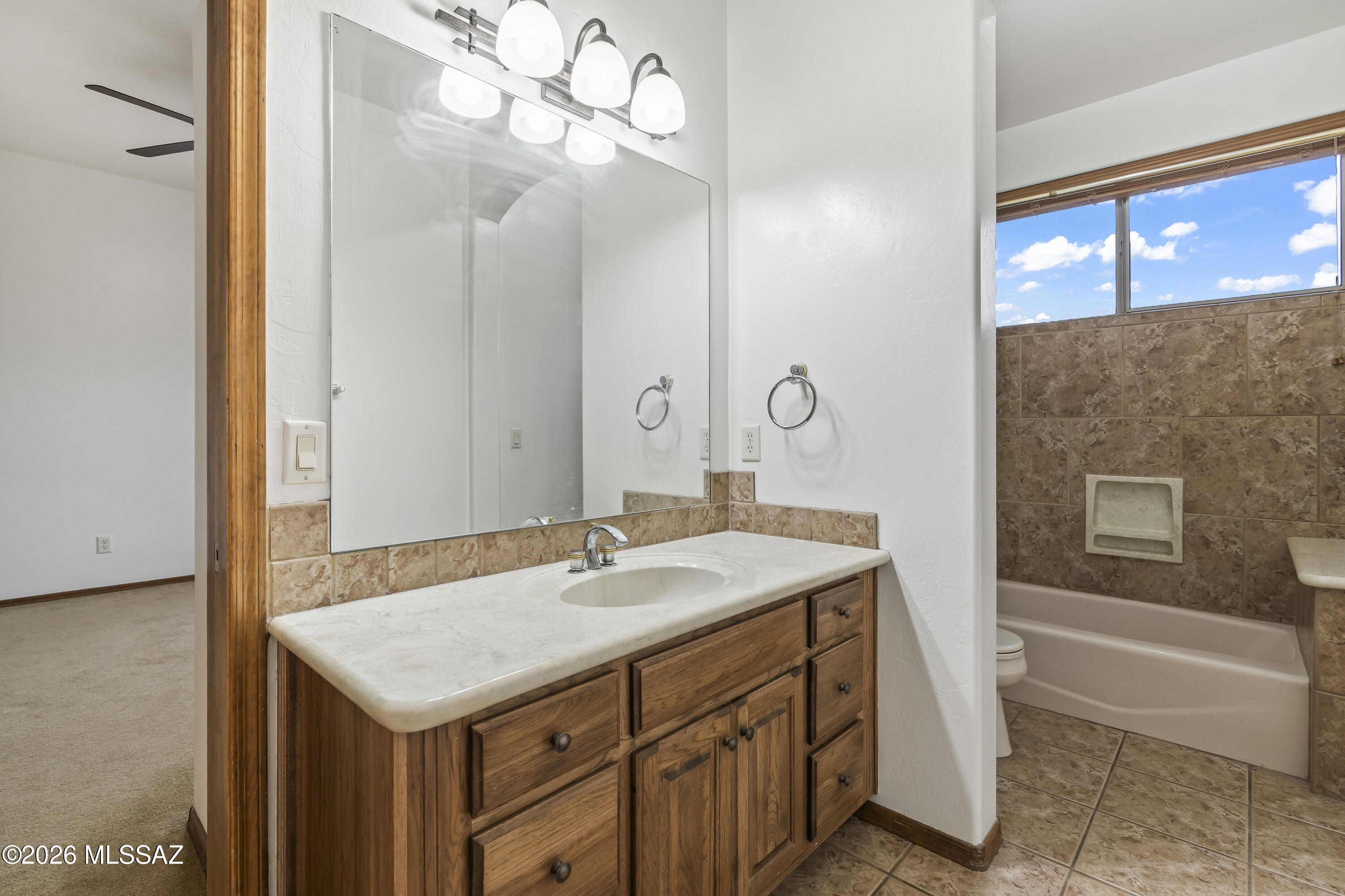 Canada Hills Est Phase ll (42-130) - Residential