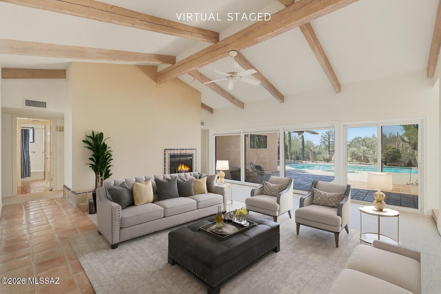 1041 E Calle Mariposa