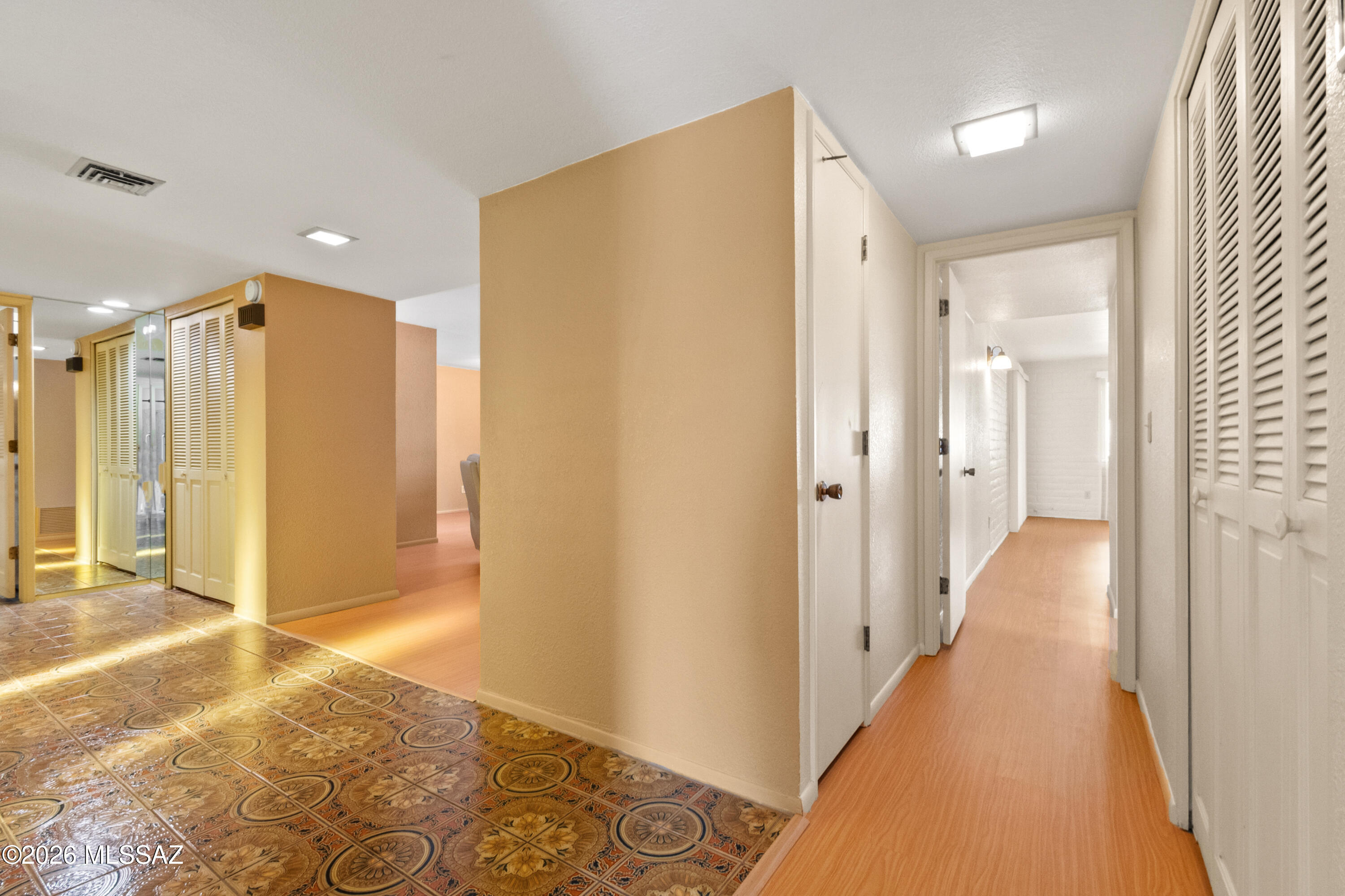 Oro Valley Townhouses (47-52, 58-91) - Residential