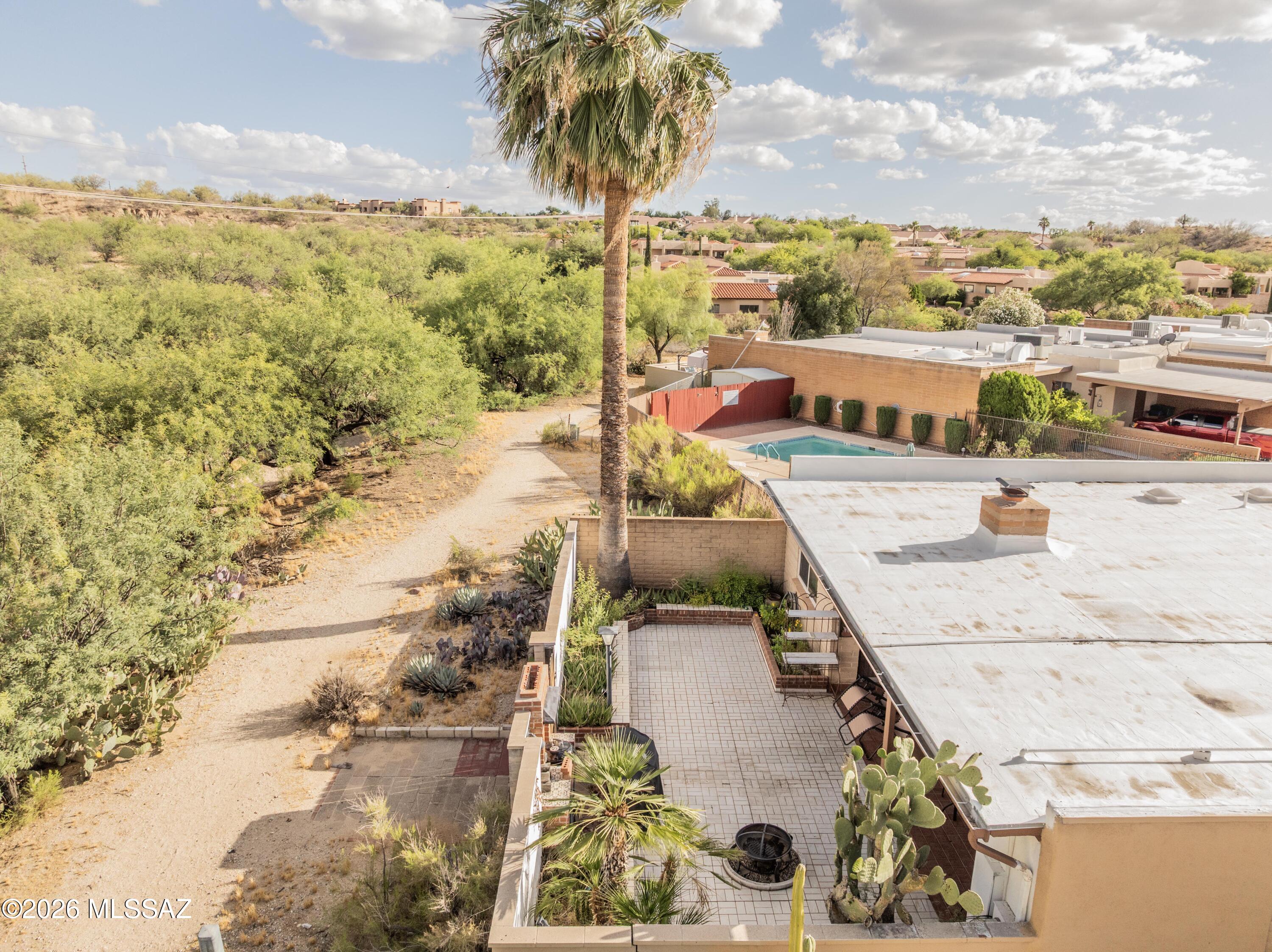 Oro Valley Townhouses (47-52, 58-91) - Residential