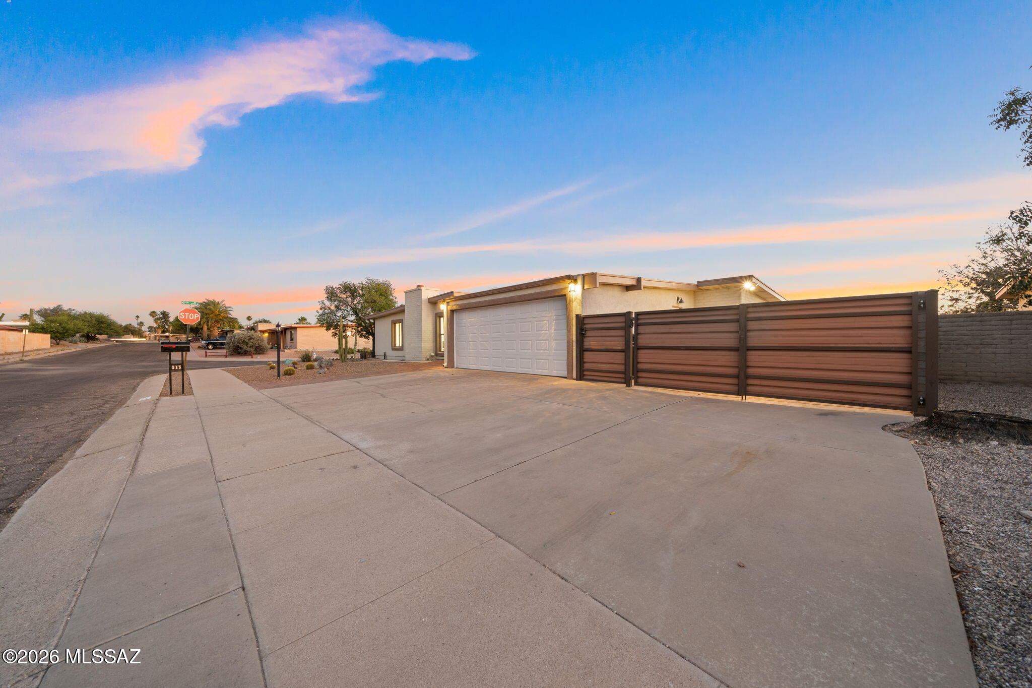 Broadway East (113-253) - Residential