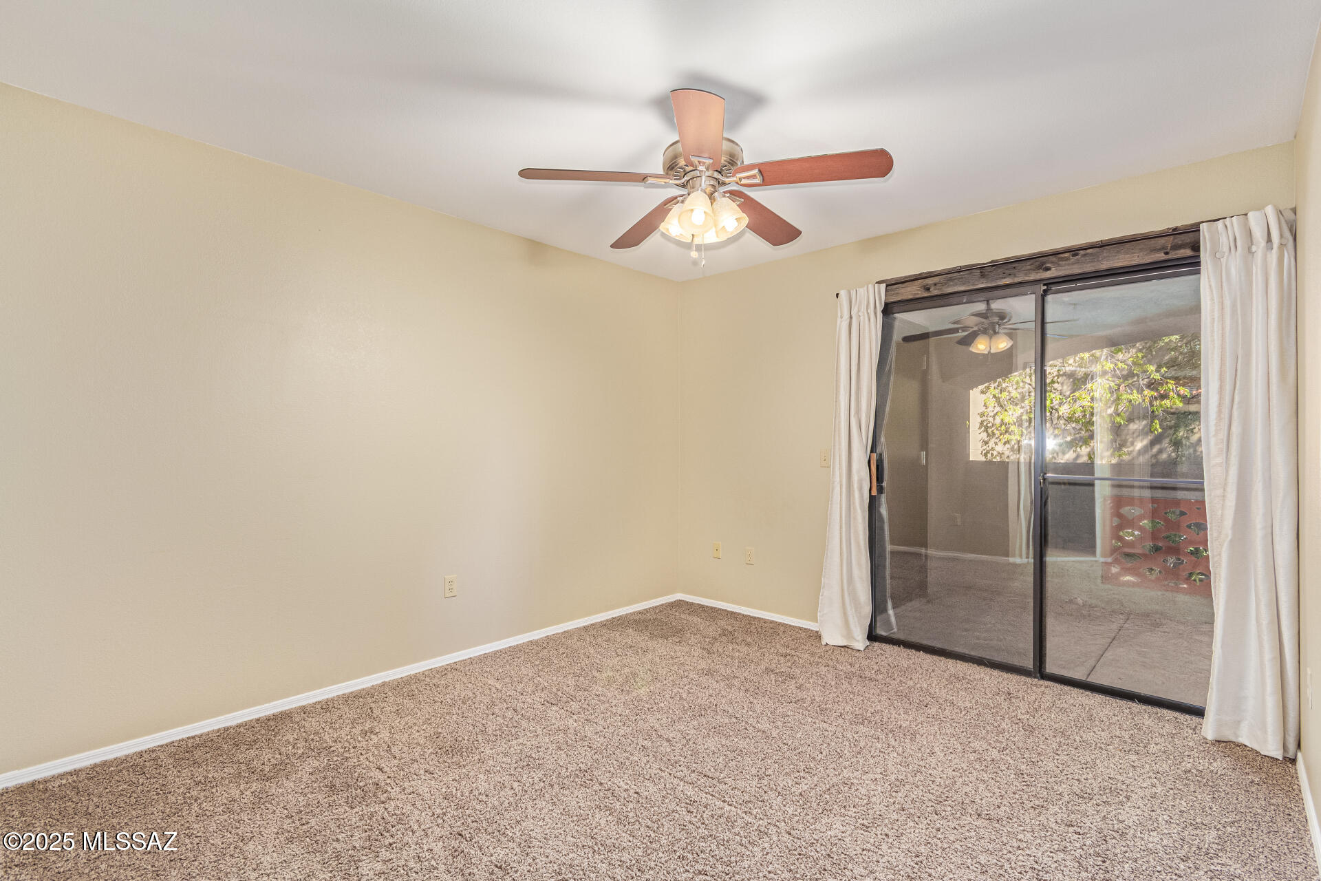 Veranda at Ventana Condominiums - Residential