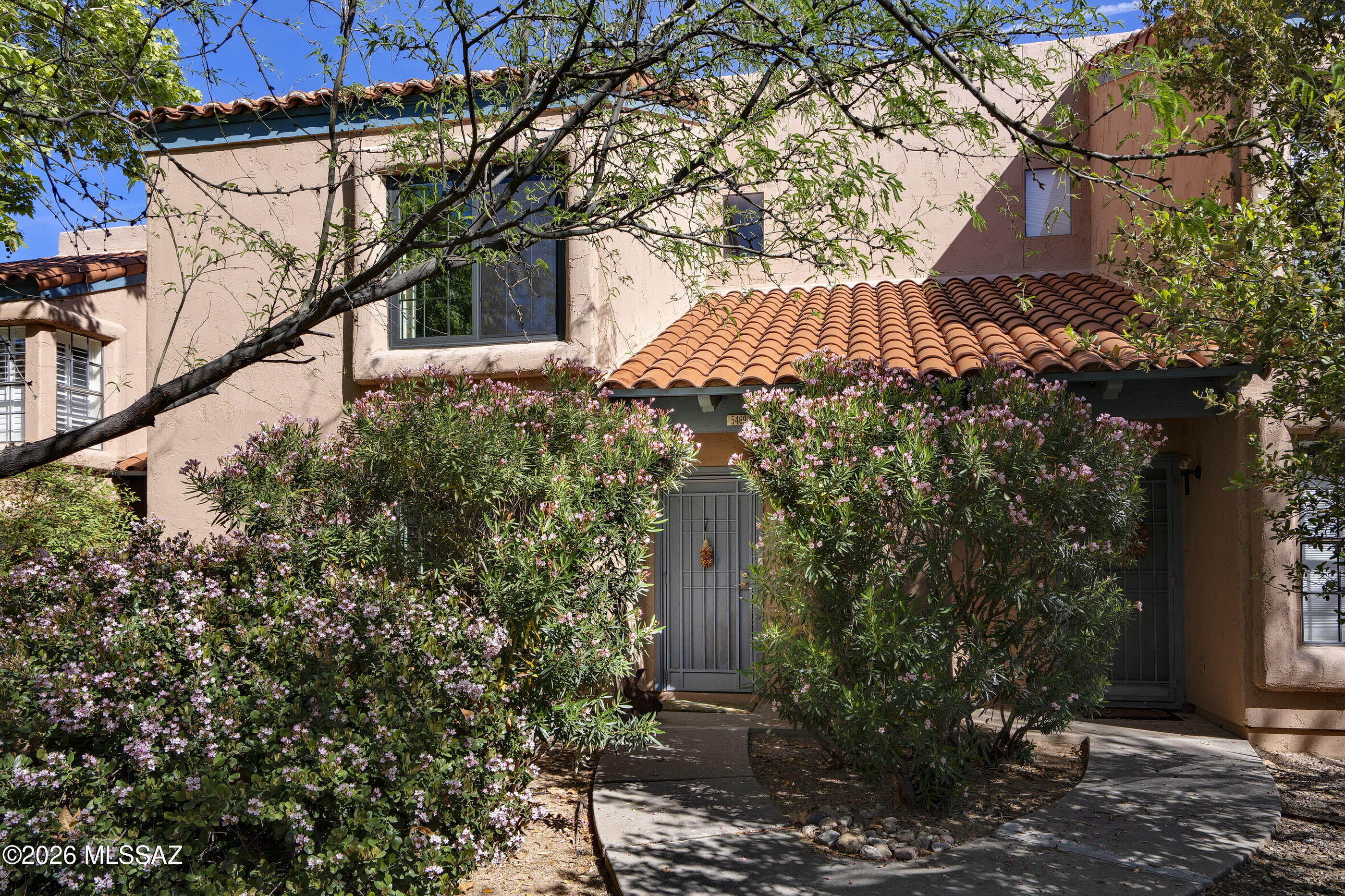 Ventana De Sabino North (1-127) - Residential