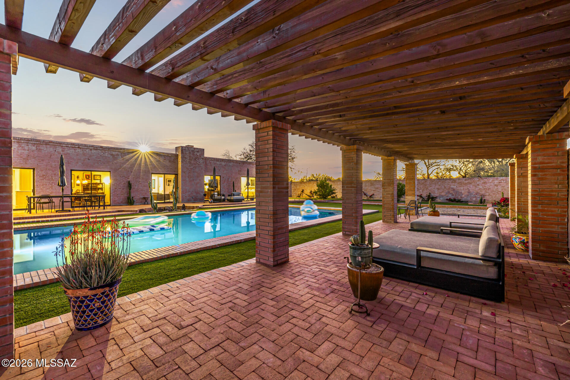 Colonia Solana - Residential