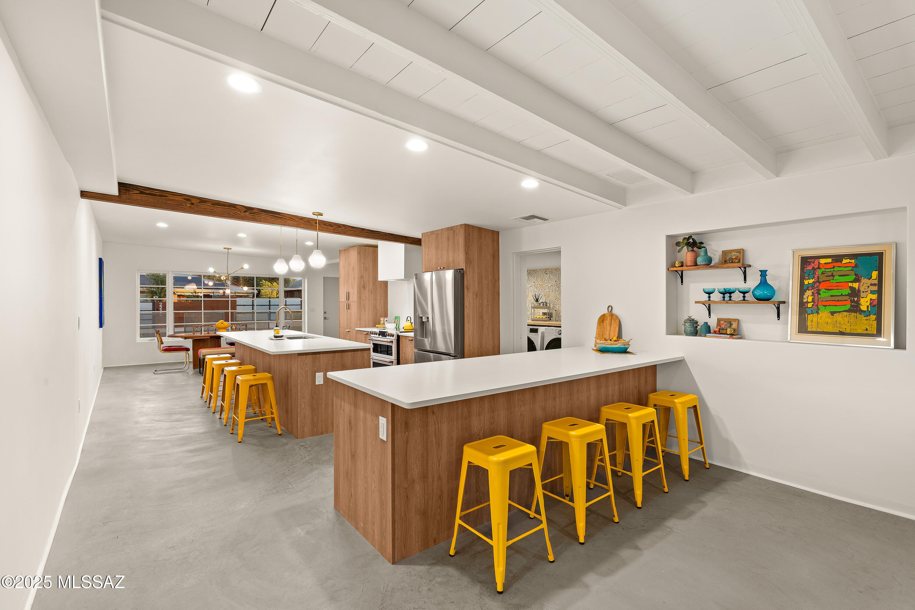 2215 E Juanita Street