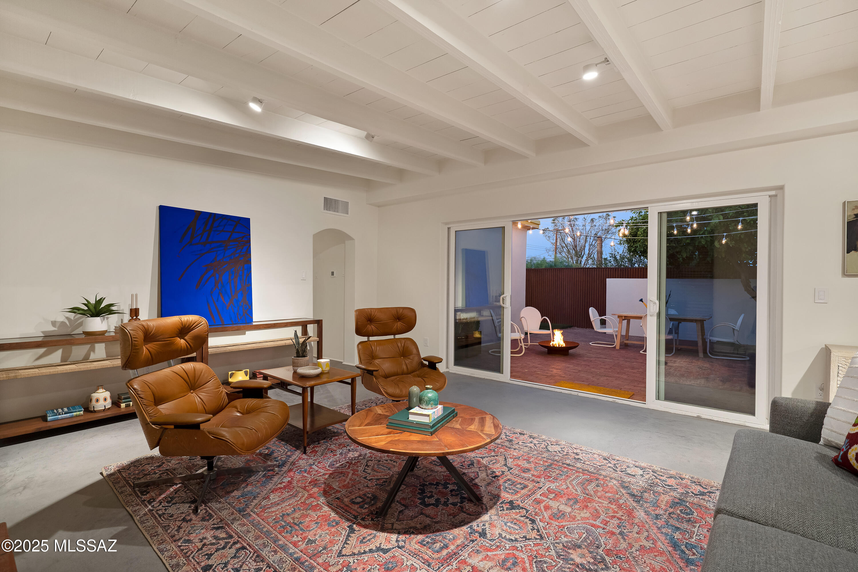 2215 E Juanita Street