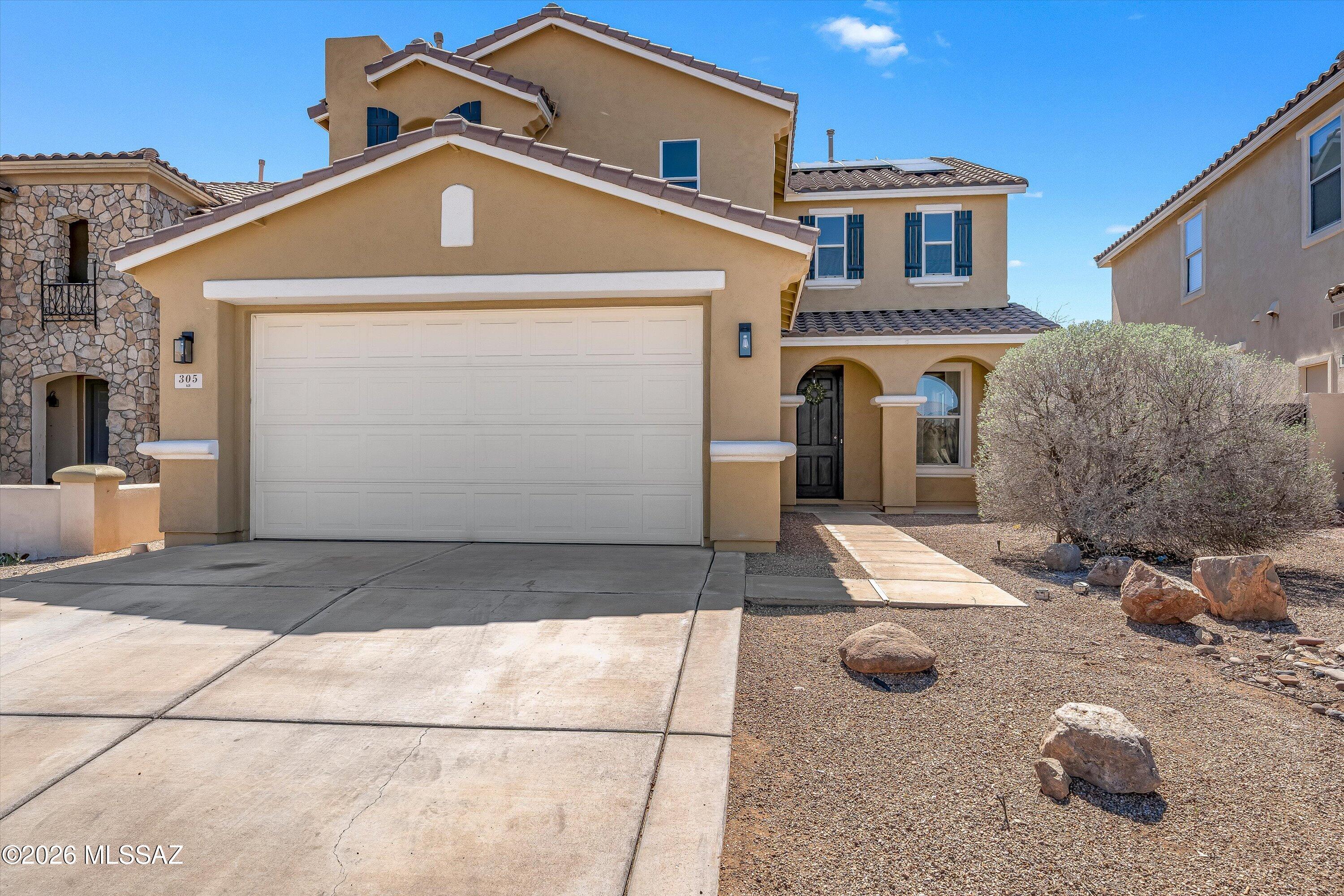 305 W Calle La Bolita