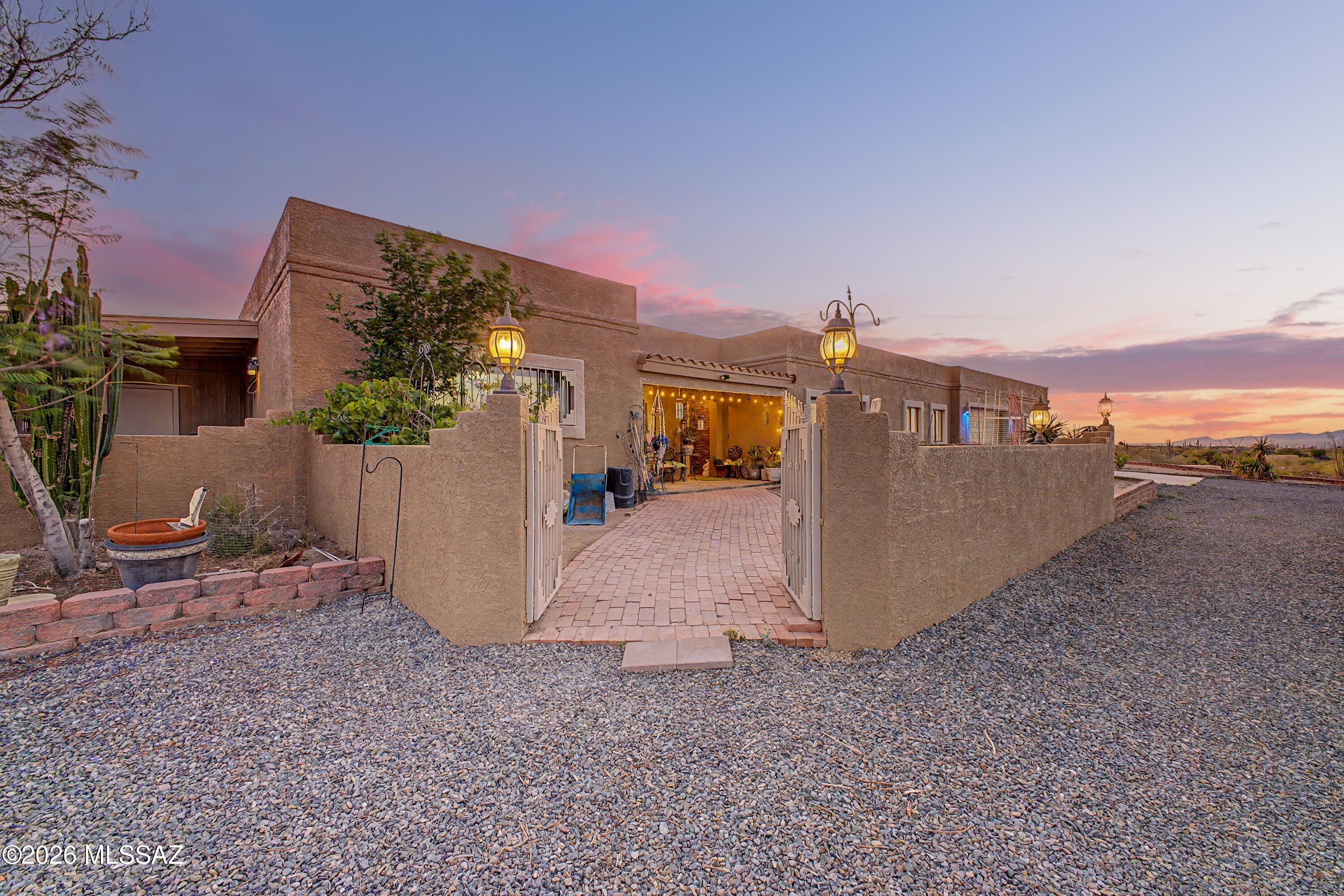 1611 N Blue Ridge Road
