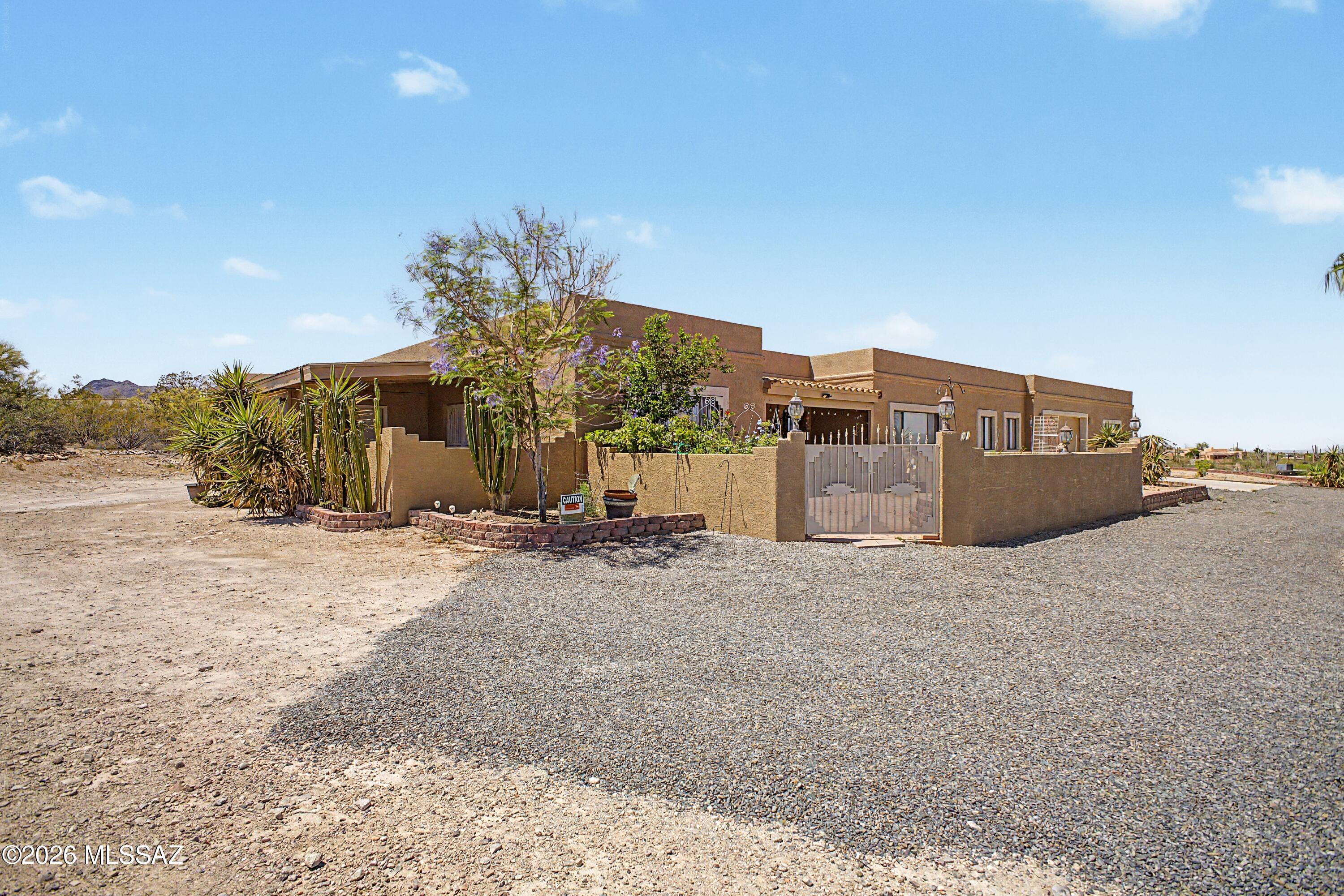 1611 N Blue Ridge Road