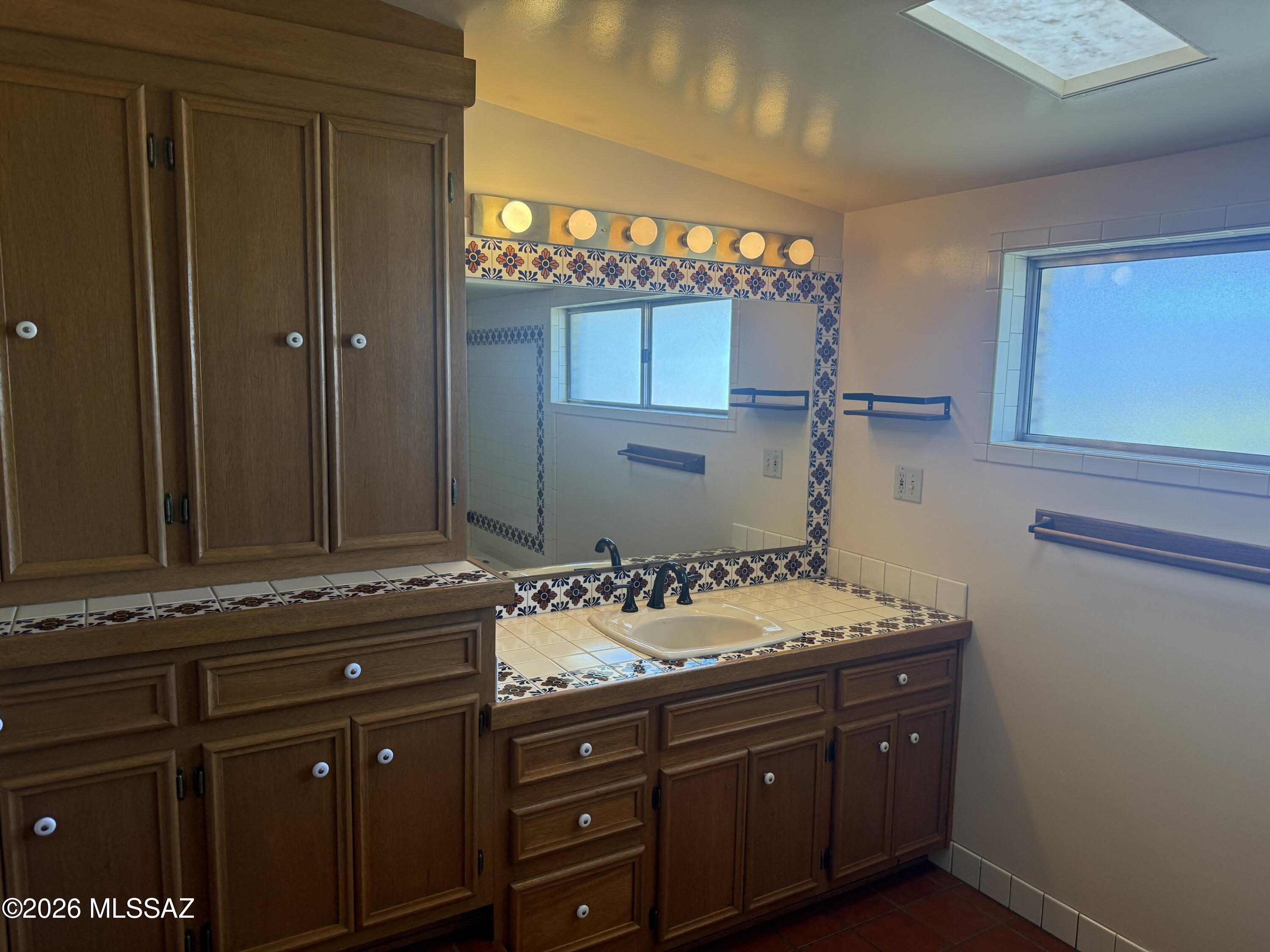 Hermosa Hills Estates - Residential Lease