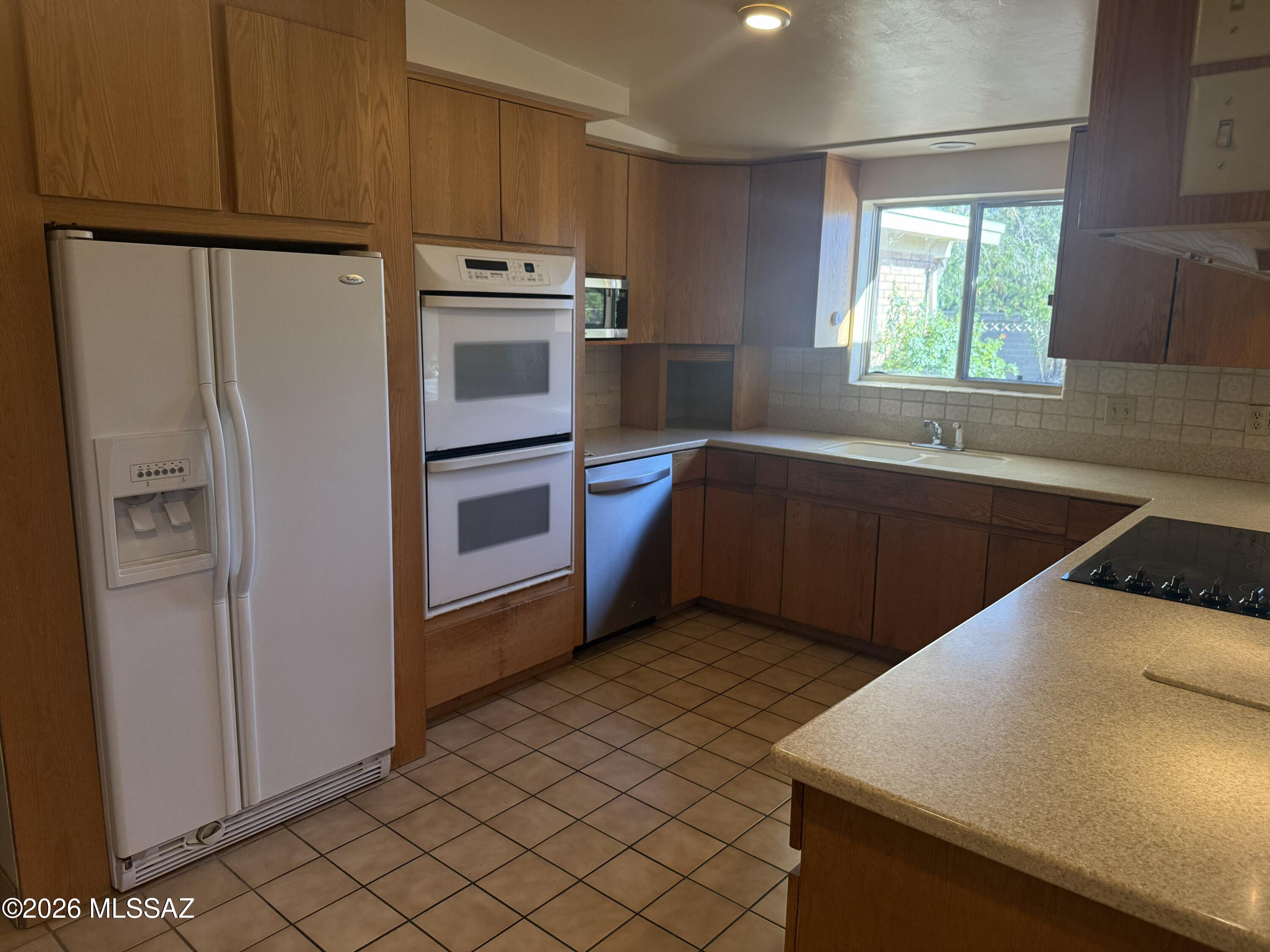 Hermosa Hills Estates - Residential Lease