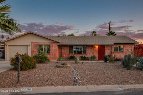 Photo of 7050 E Calle Canis, Tucson, AZ 85710 (MLS # 22609443)