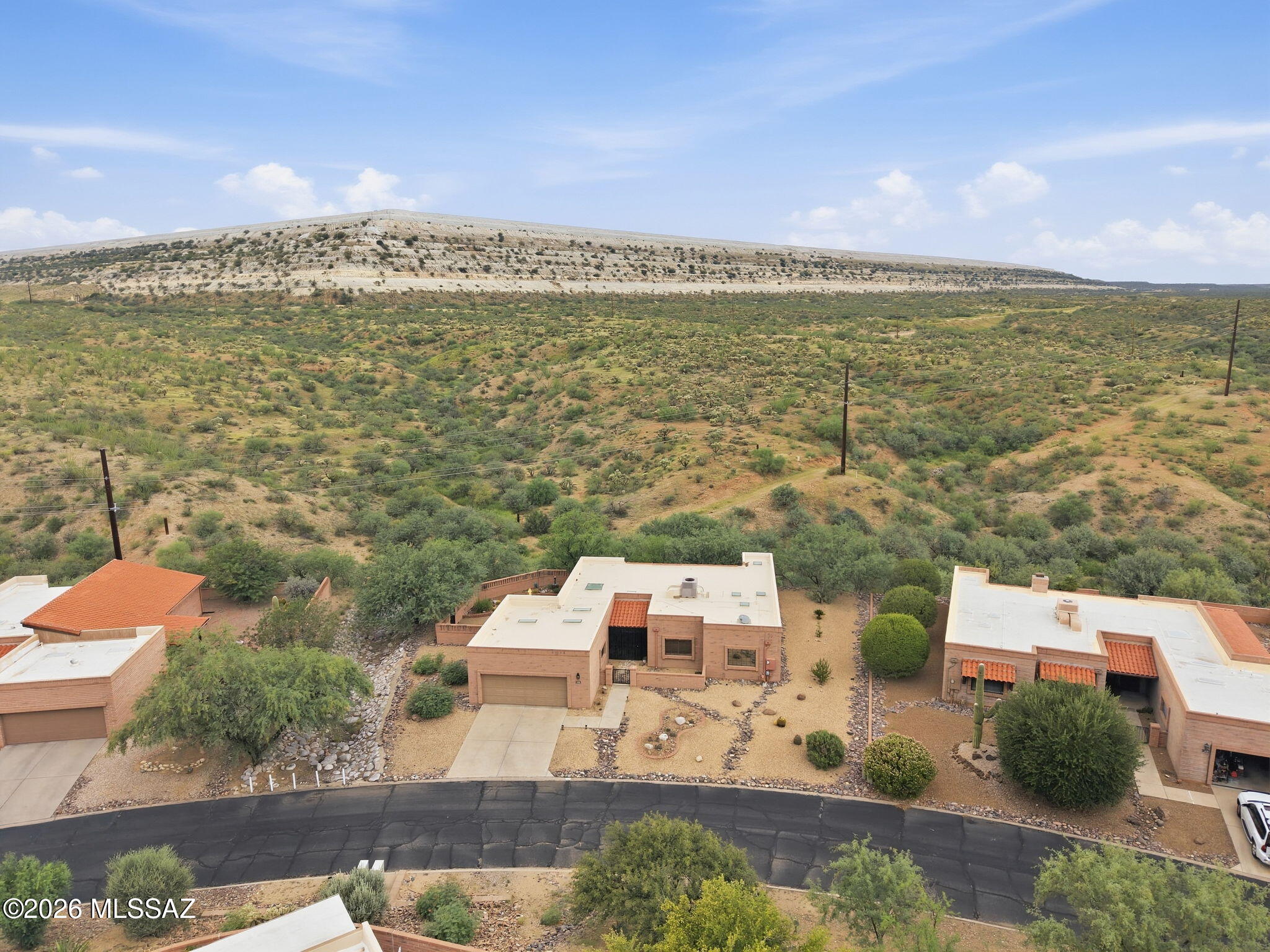 1830 W Camino Urbano