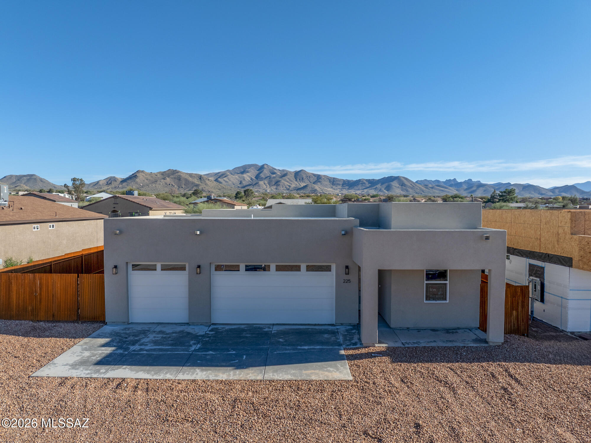 New Tucson Unit NO. 4 (1-203) - Residential