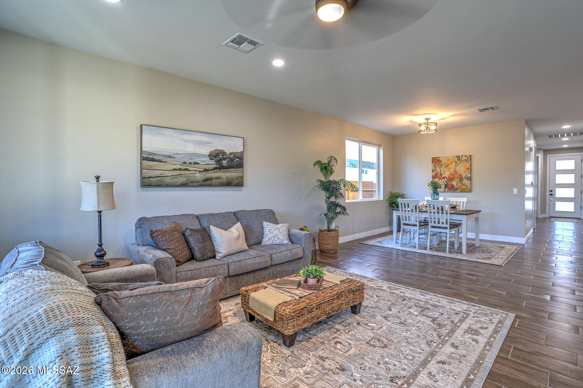 225 S Richmond Drive