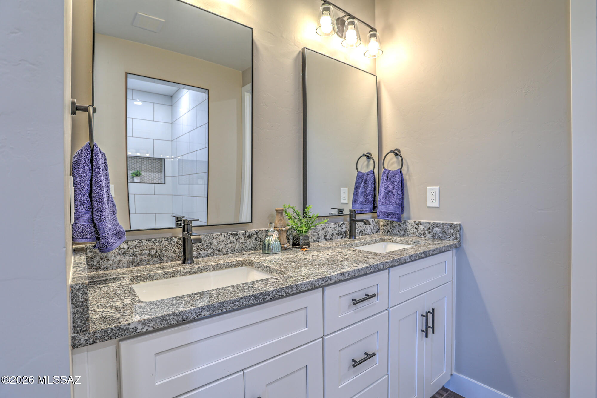 New Tucson Unit NO. 4 (1-203) - Residential