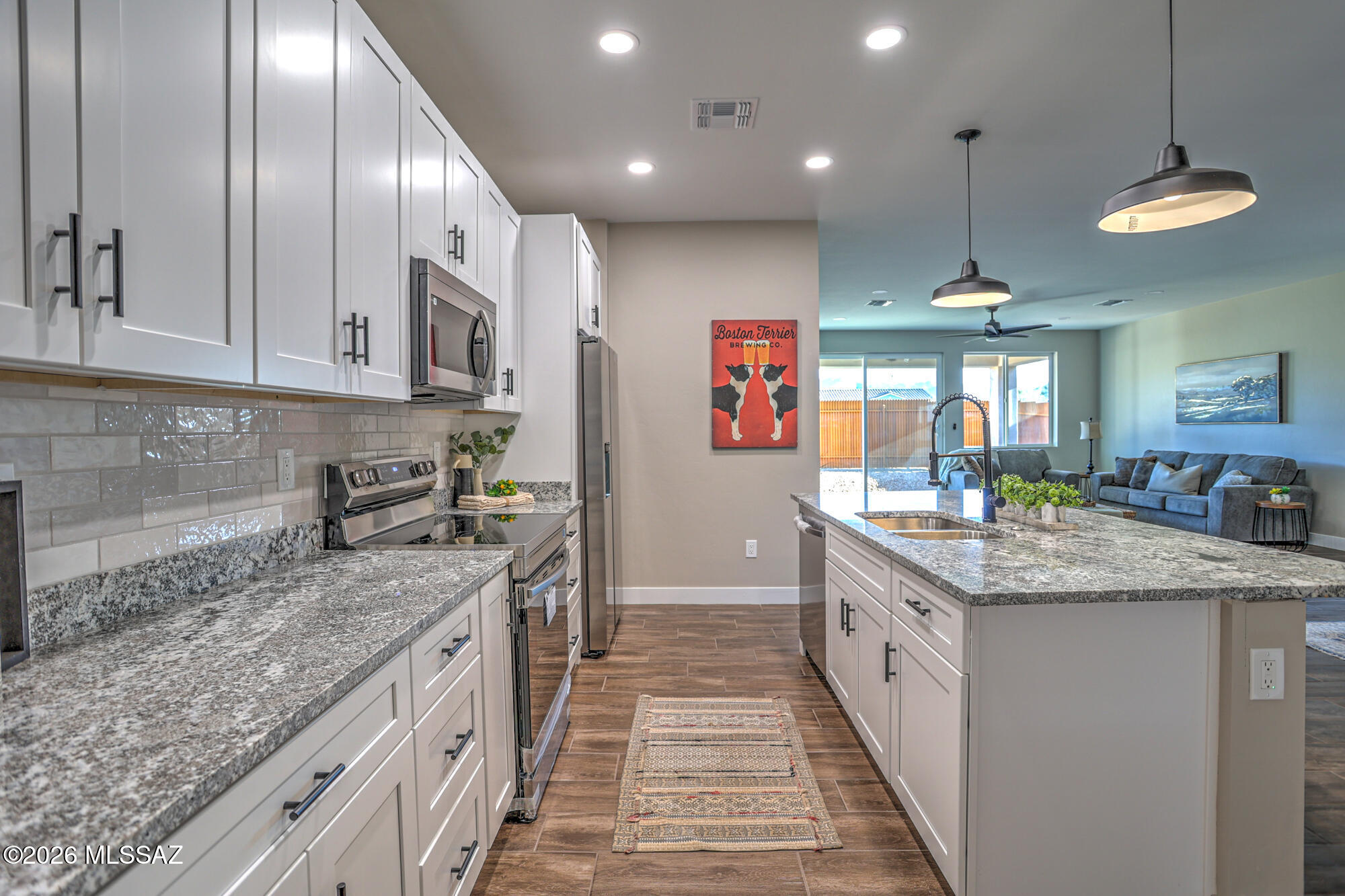 New Tucson Unit NO. 4 (1-203) - Residential