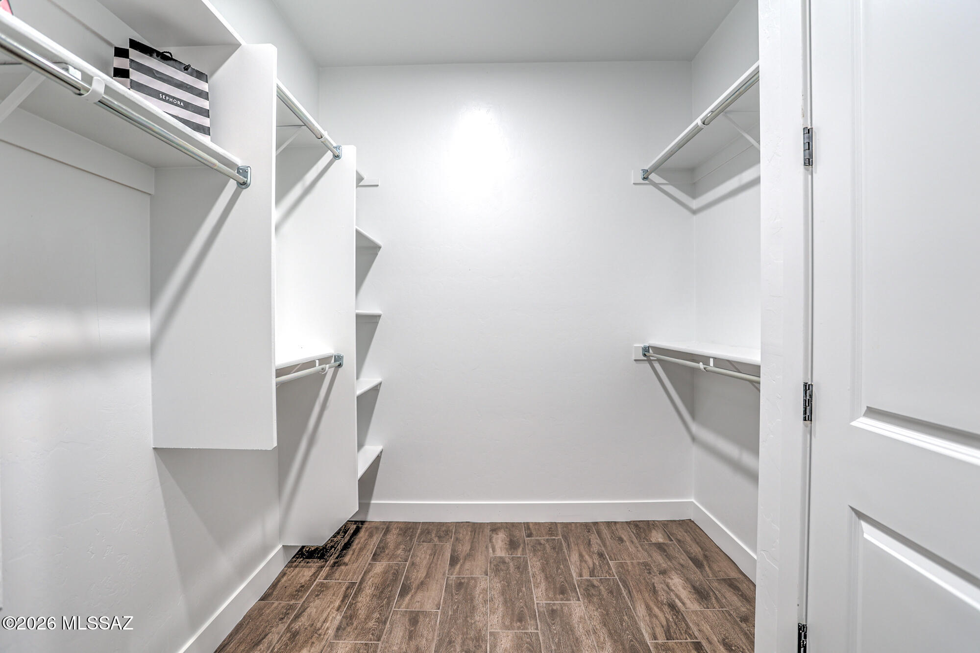 New Tucson Unit NO. 4 (1-203) - Residential