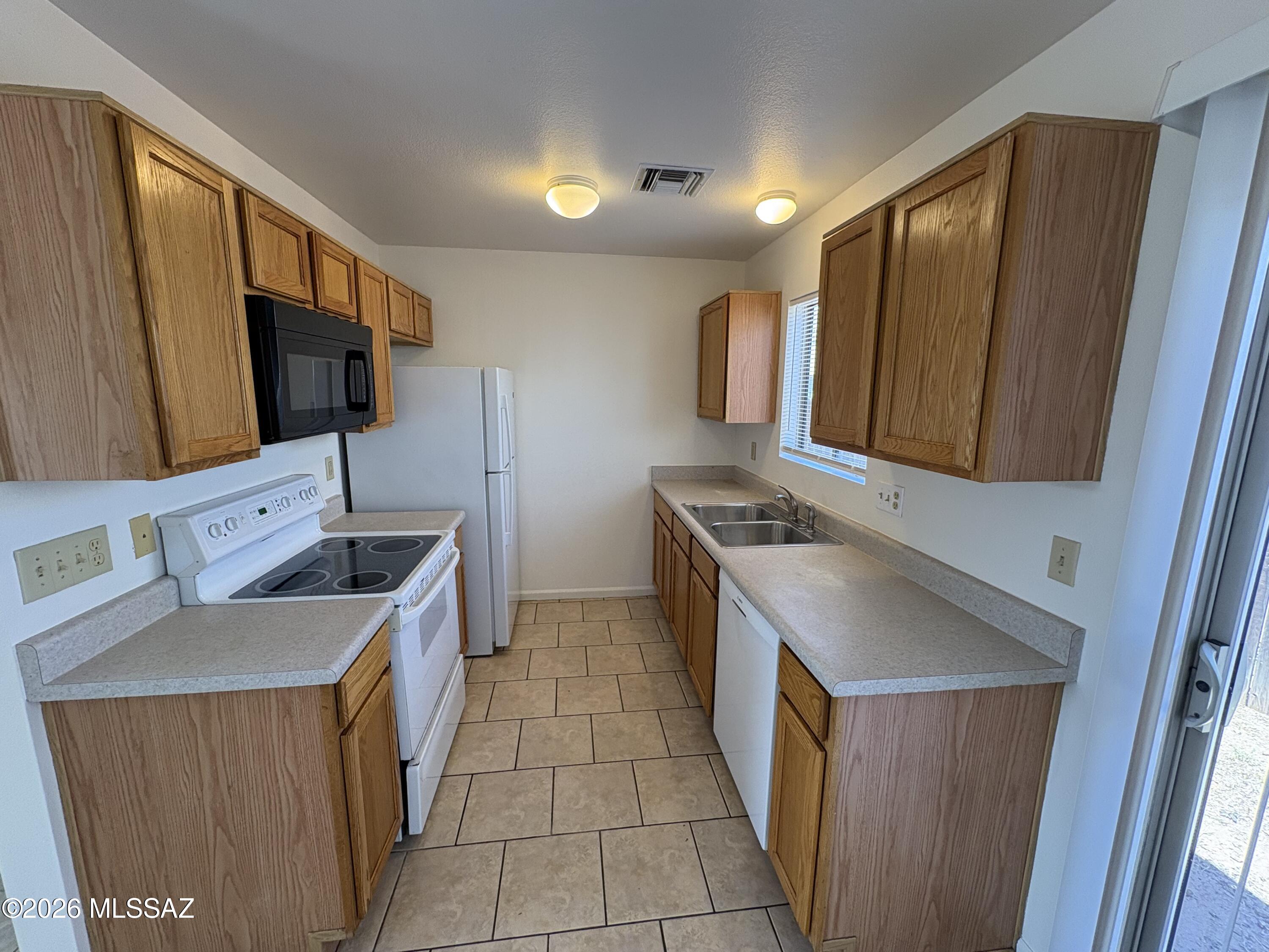 Sunnyside - Residential Lease